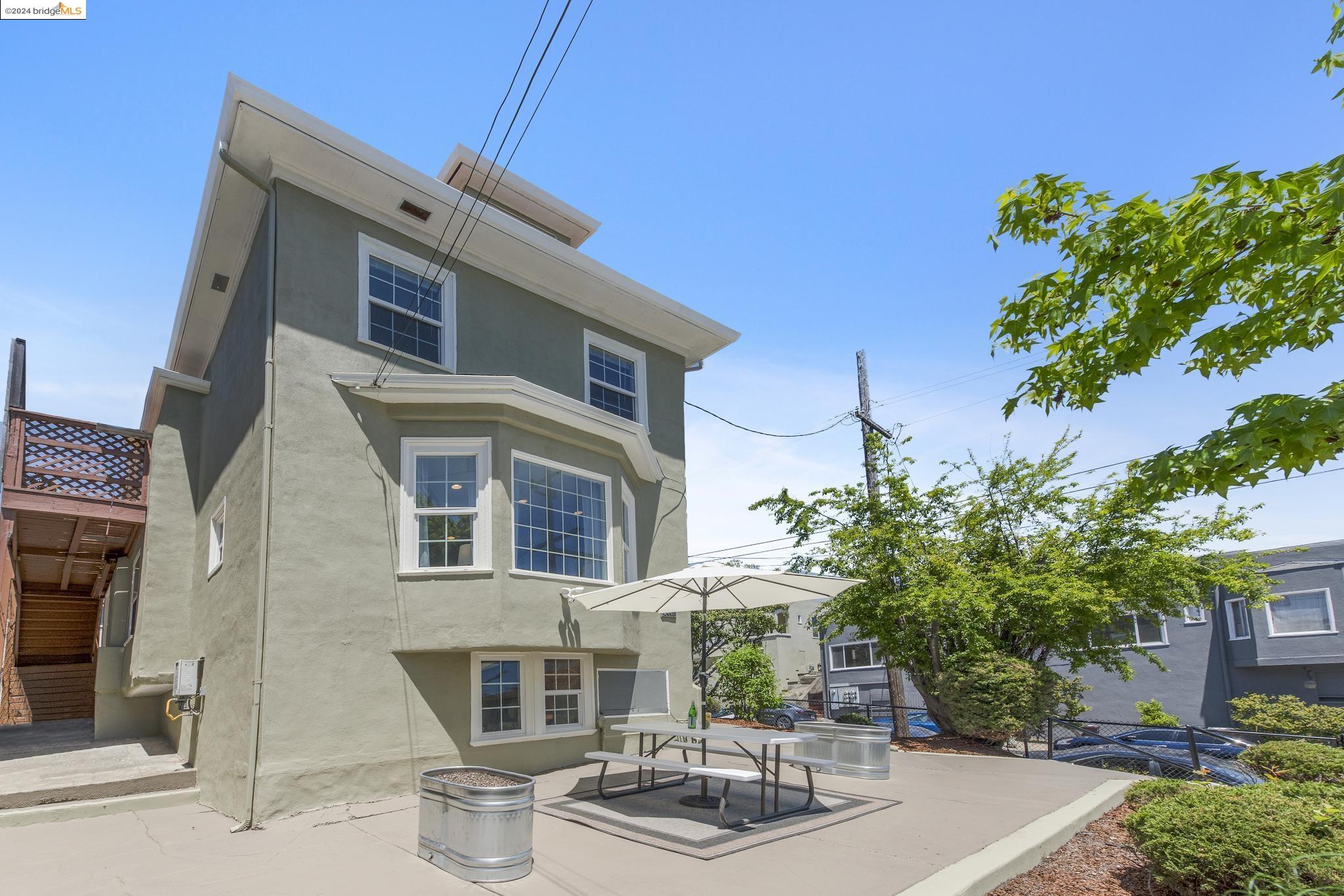 2049 8th Ave.