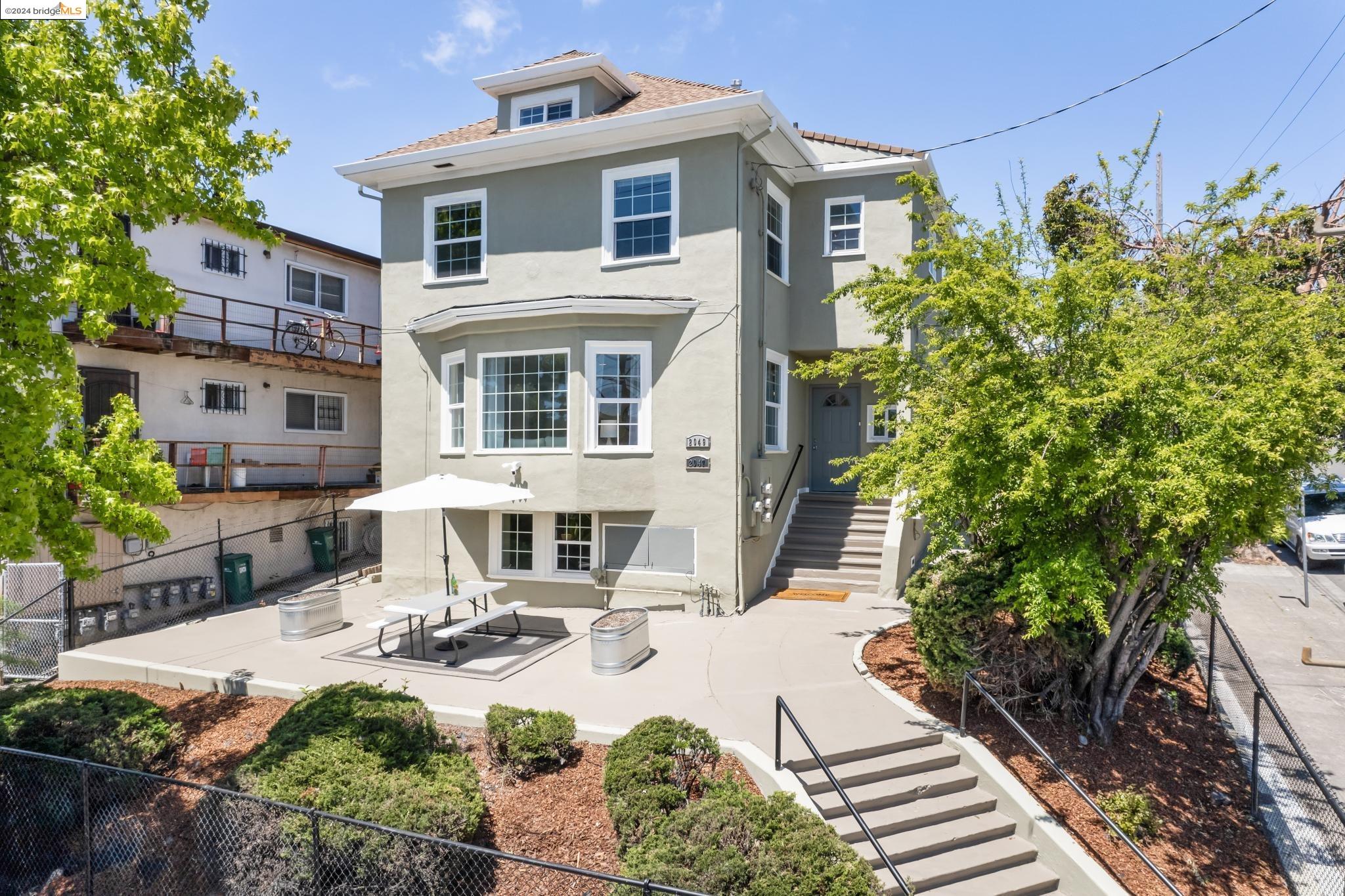 2049 8th Ave.