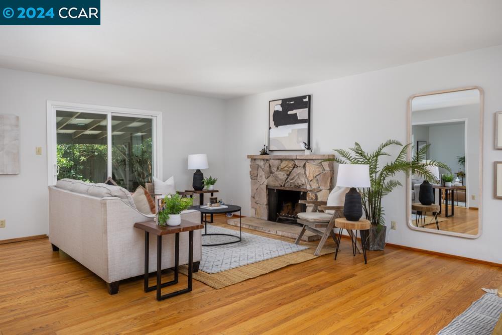 323 Shenandoah Dr, Martinez