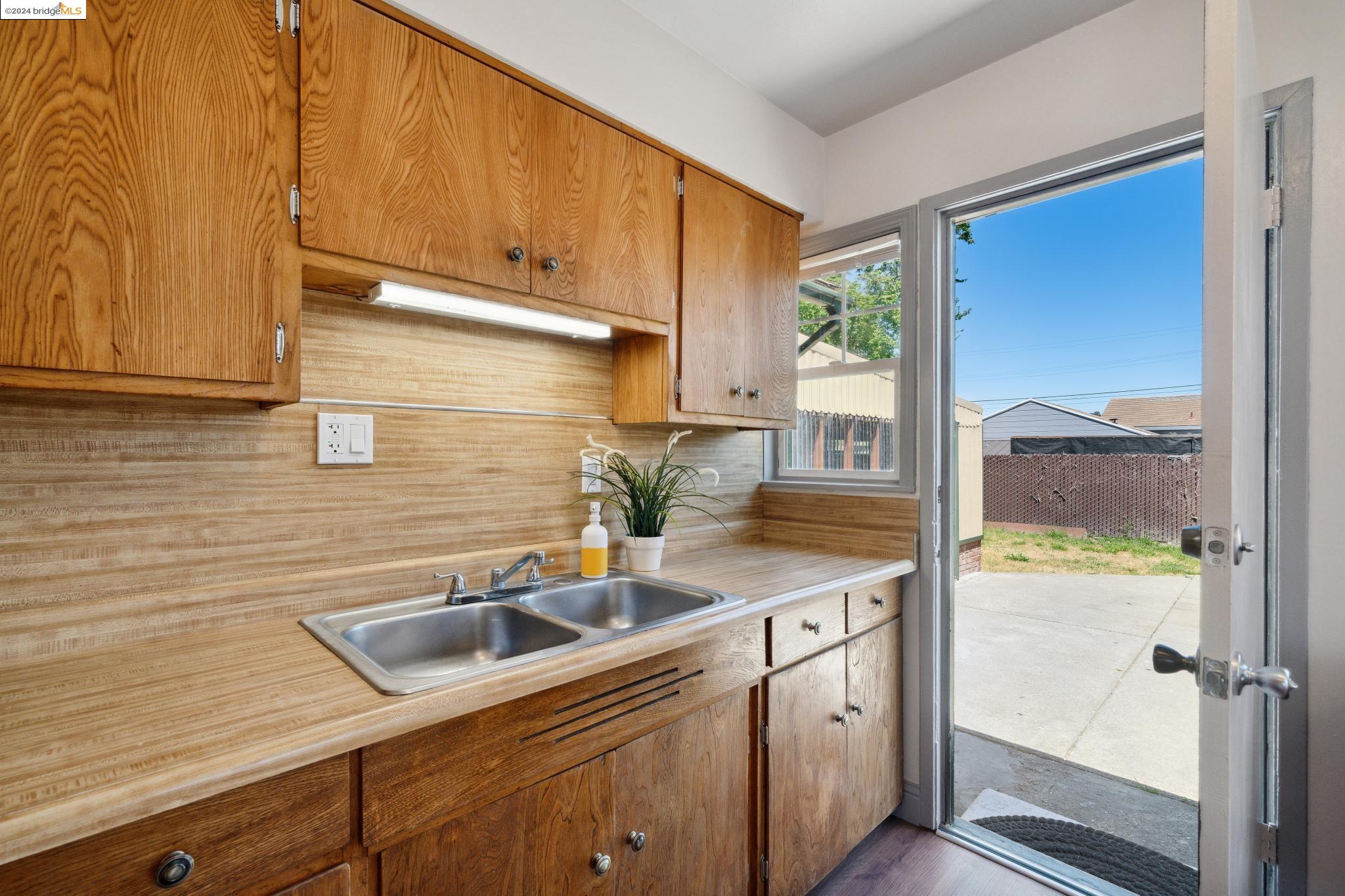 2973 Arundel Way
