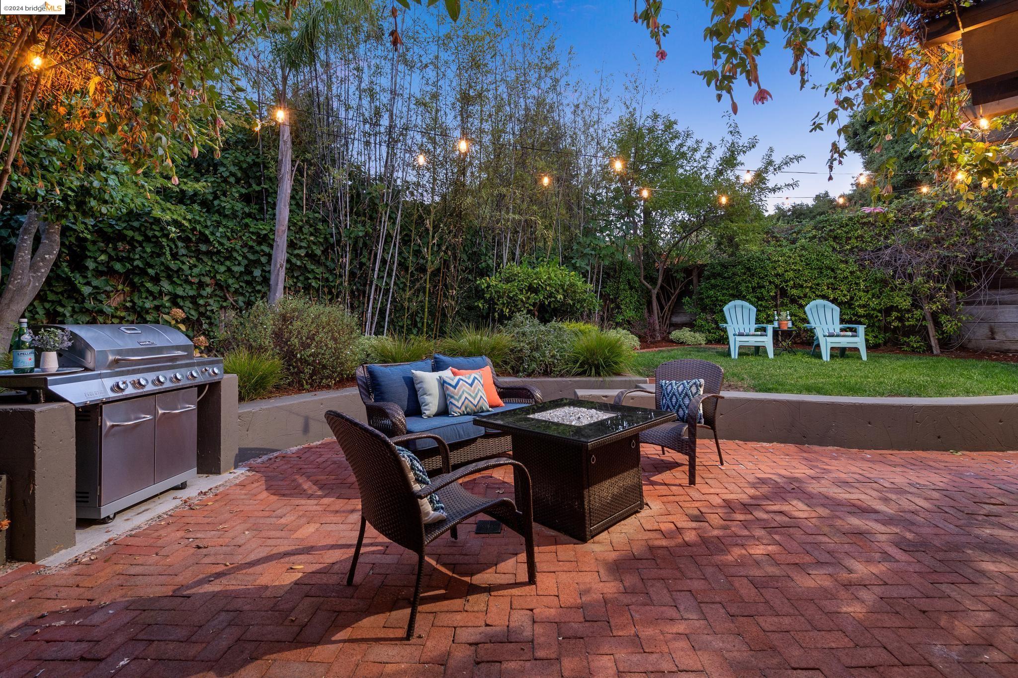 4047 Harding Way