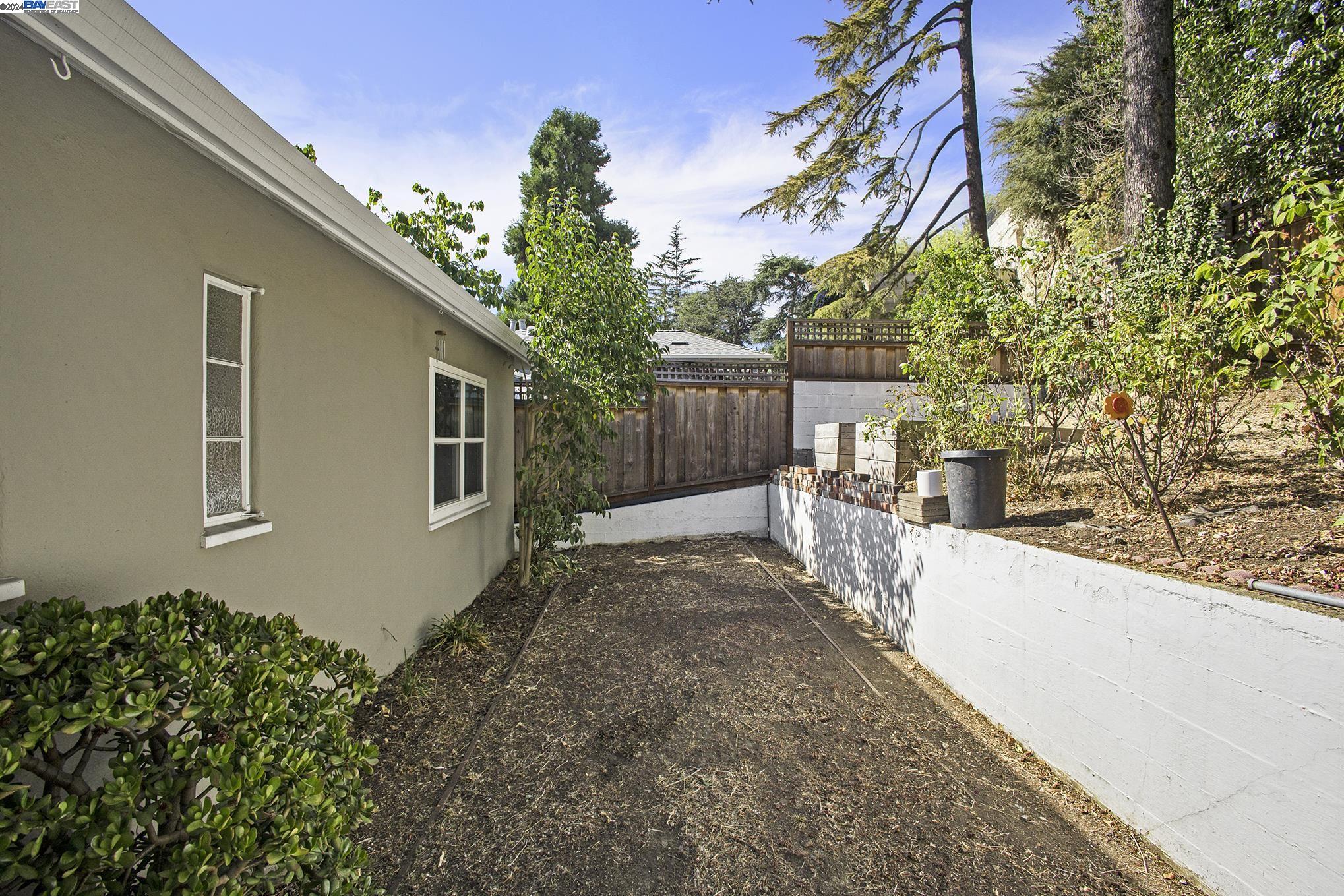 1210 Sandelin Ave, San Leandro