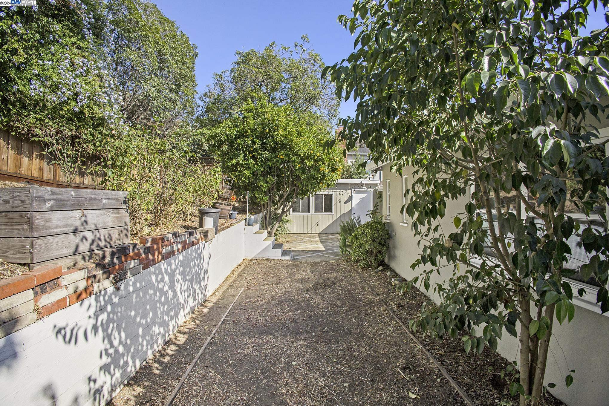 1210 Sandelin Ave, San Leandro