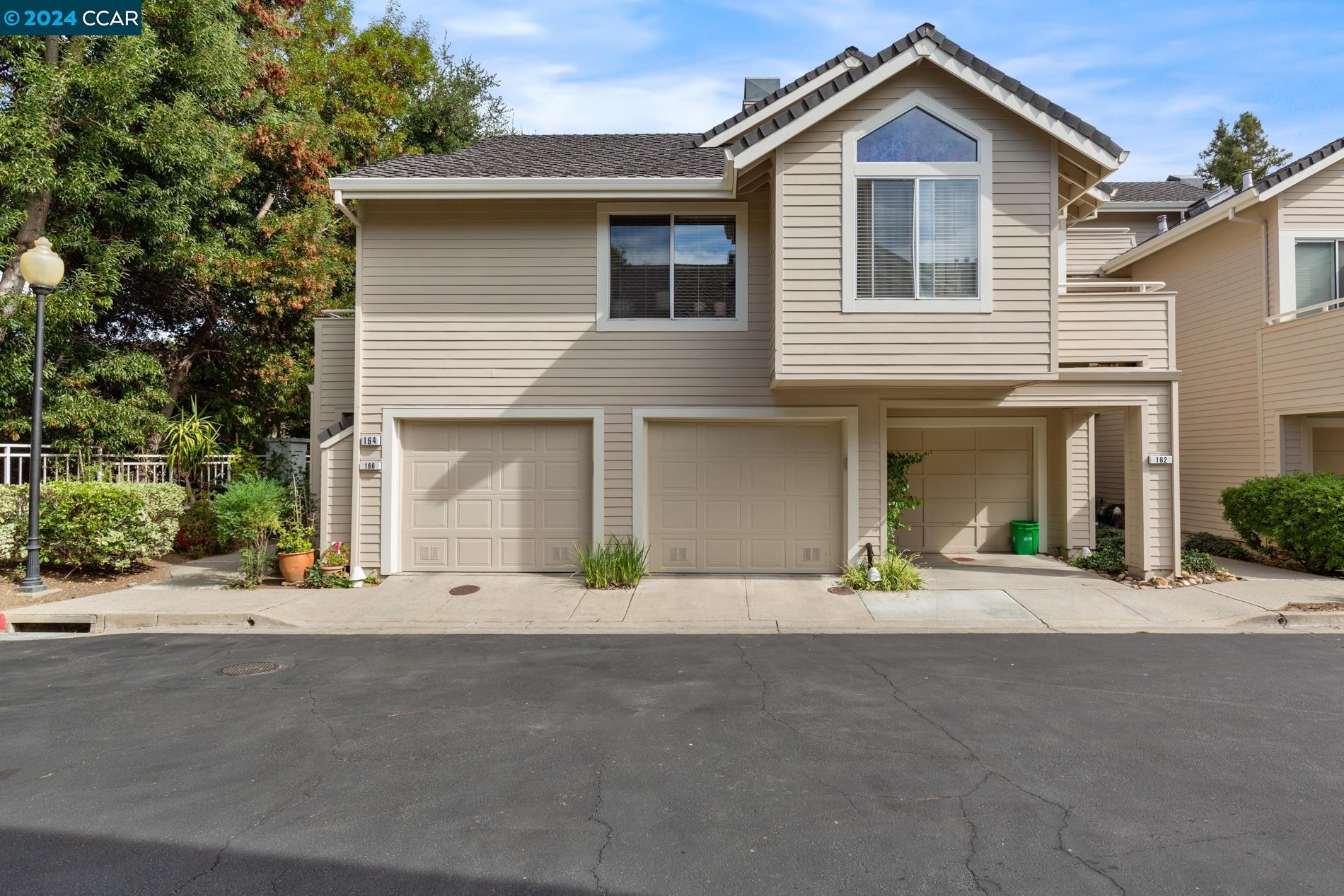 164 Seaway Ct