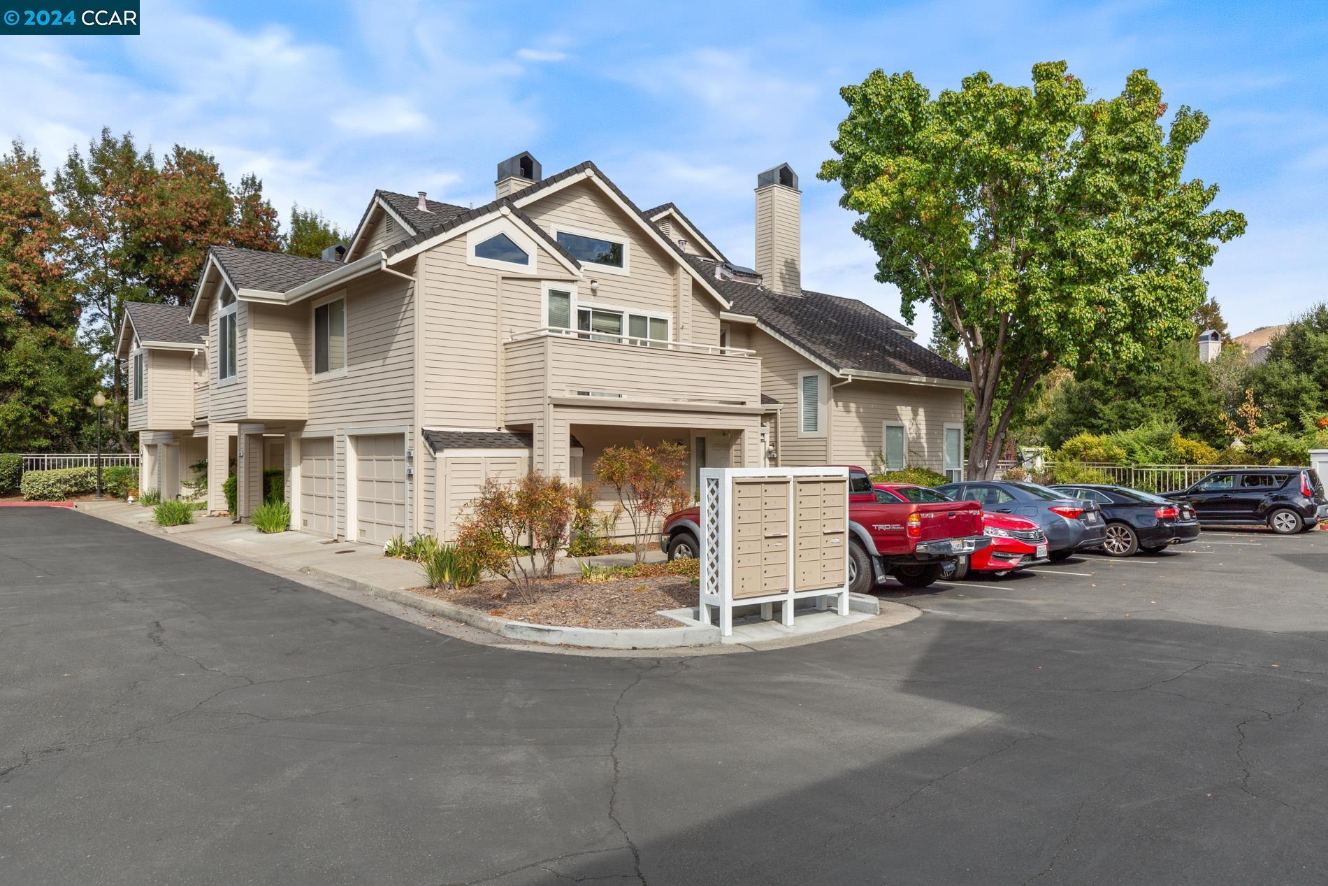 164 Seaway Ct