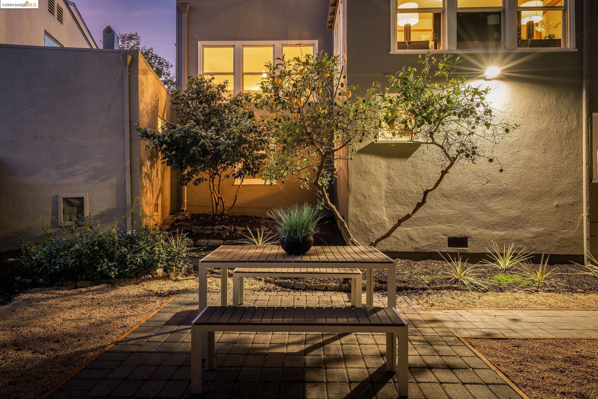 630 Alma Ave, Oakland
