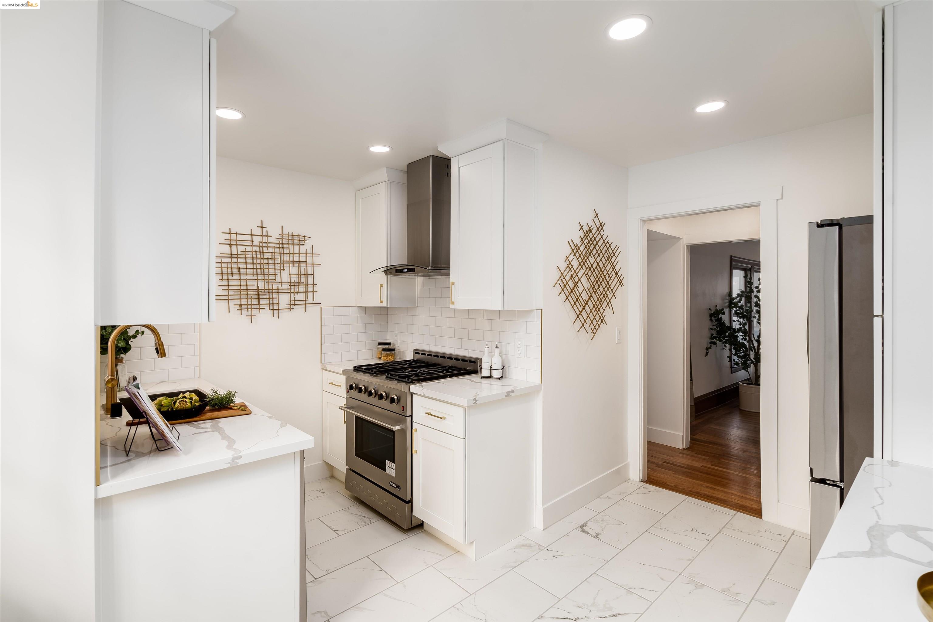 630 Alma Ave, Oakland