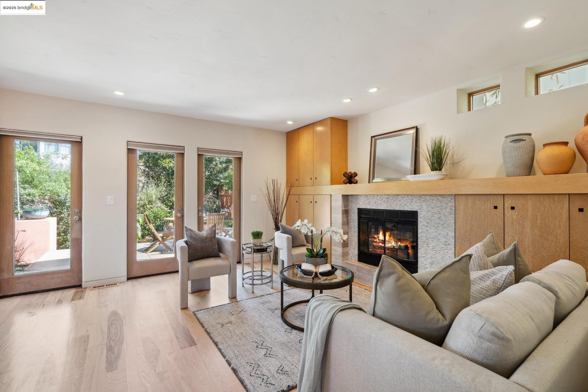 4916 Cochrane Ave.
