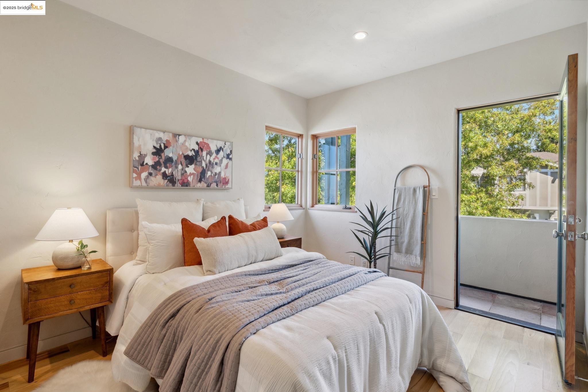 4916 Cochrane Ave.