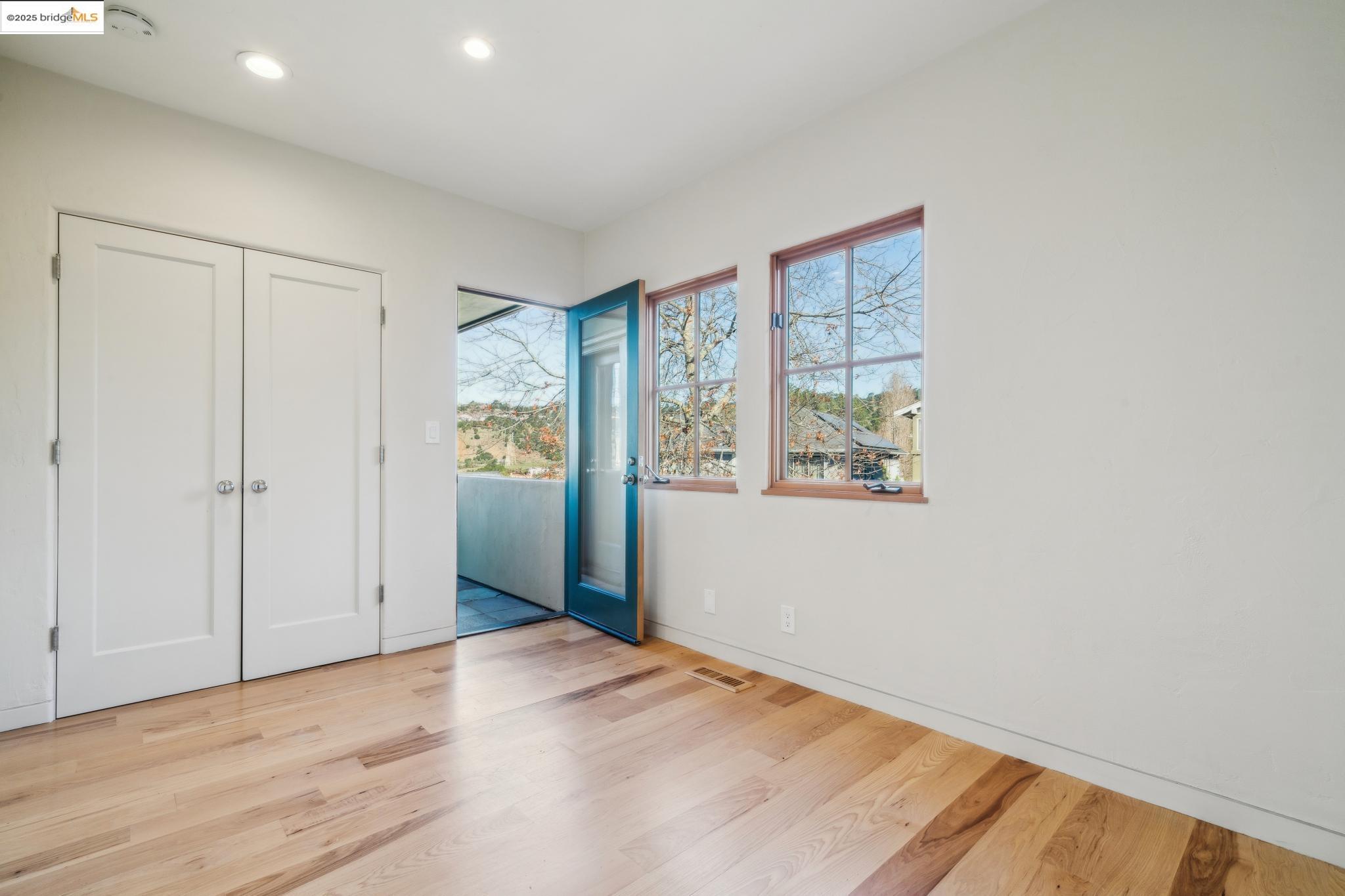 4916 Cochrane Ave.