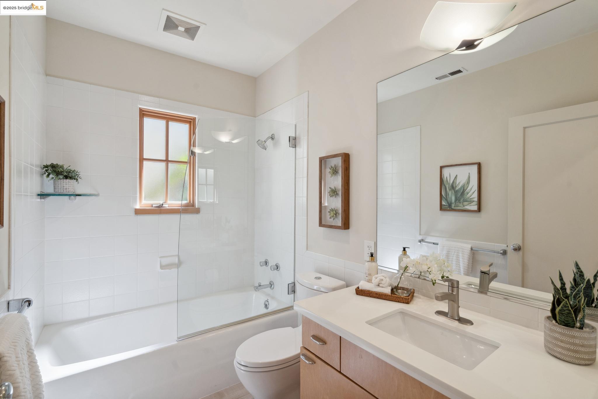 4916 Cochrane Ave.