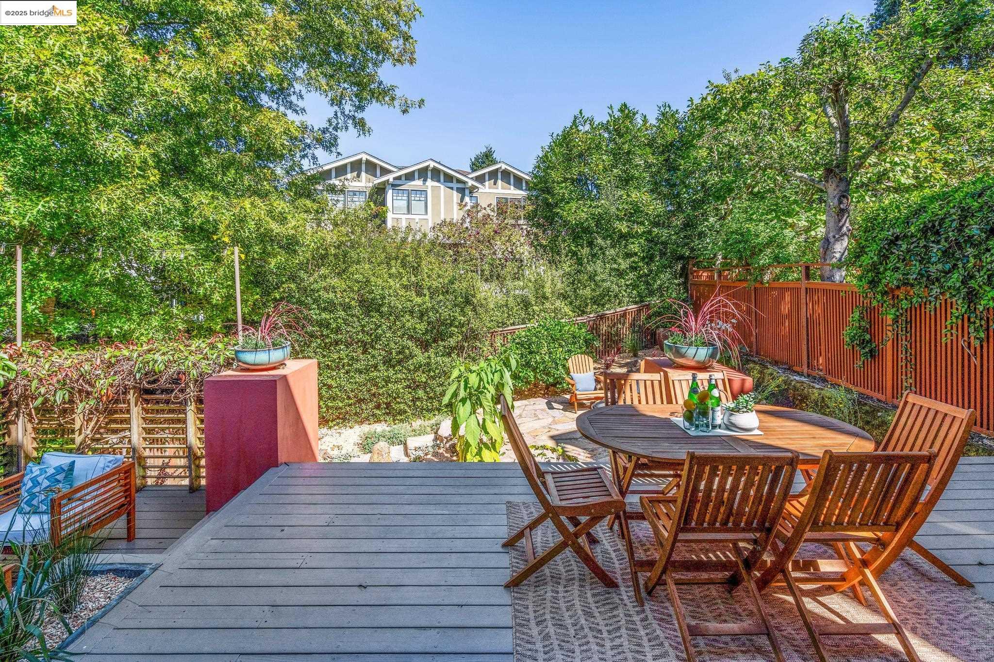 4916 Cochrane Ave.