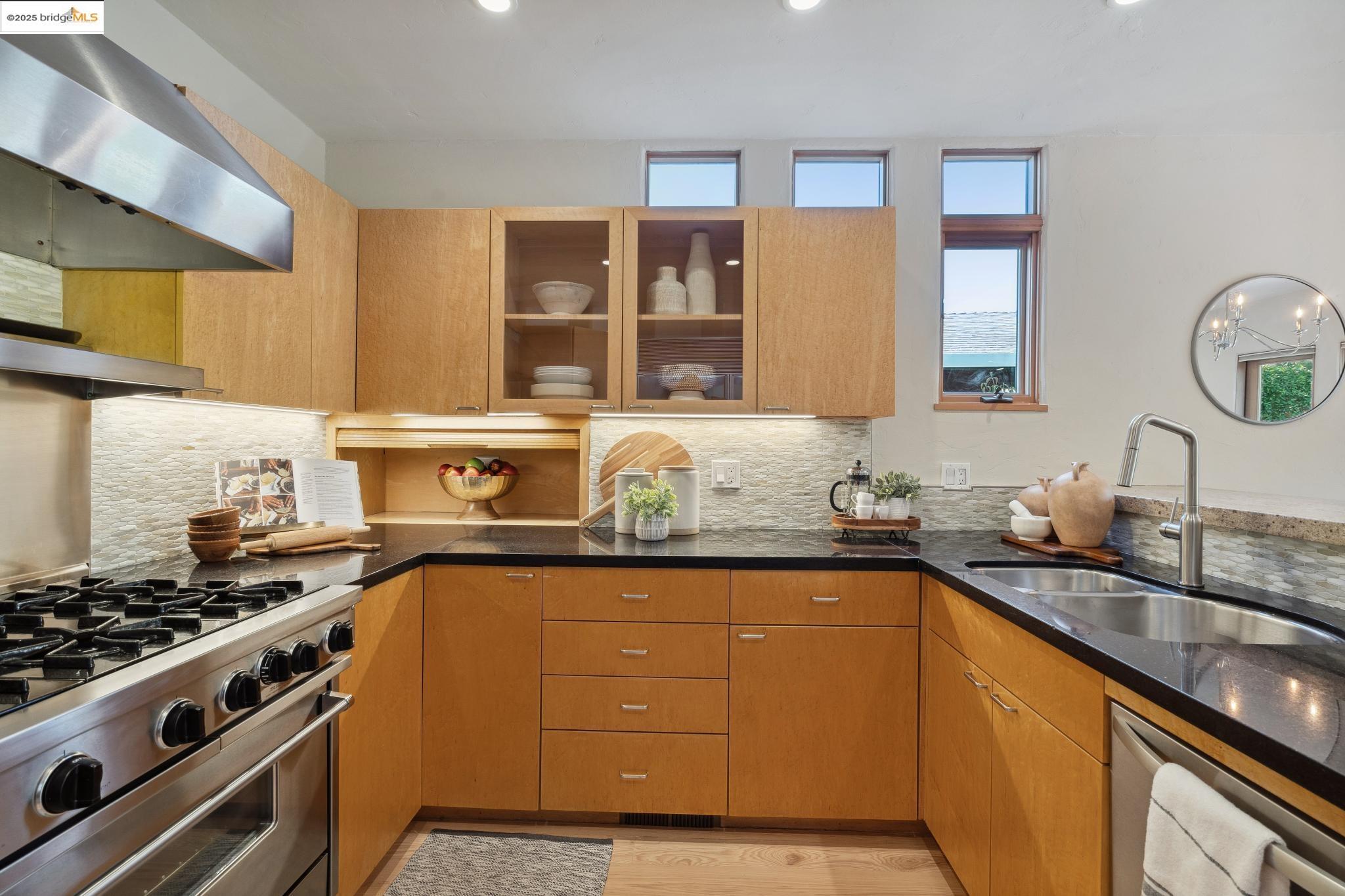 4916 Cochrane Ave.