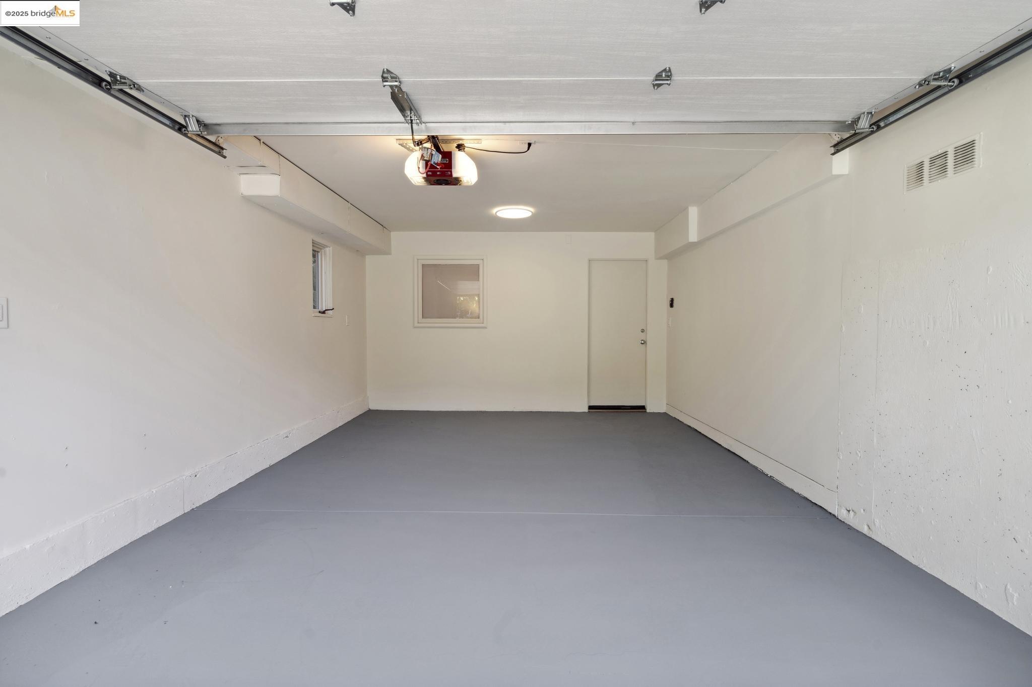 4916 Cochrane Ave.