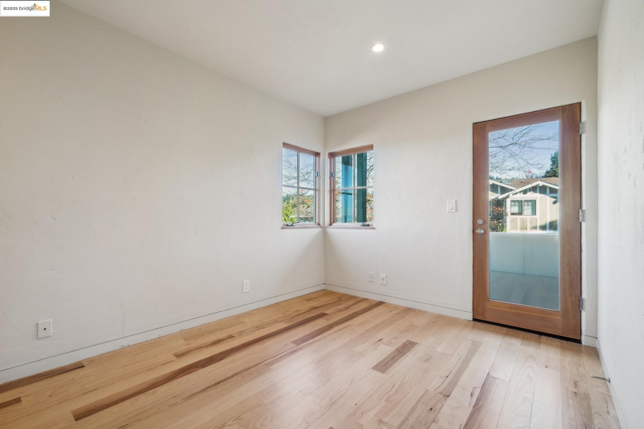 4916 Cochrane Ave.