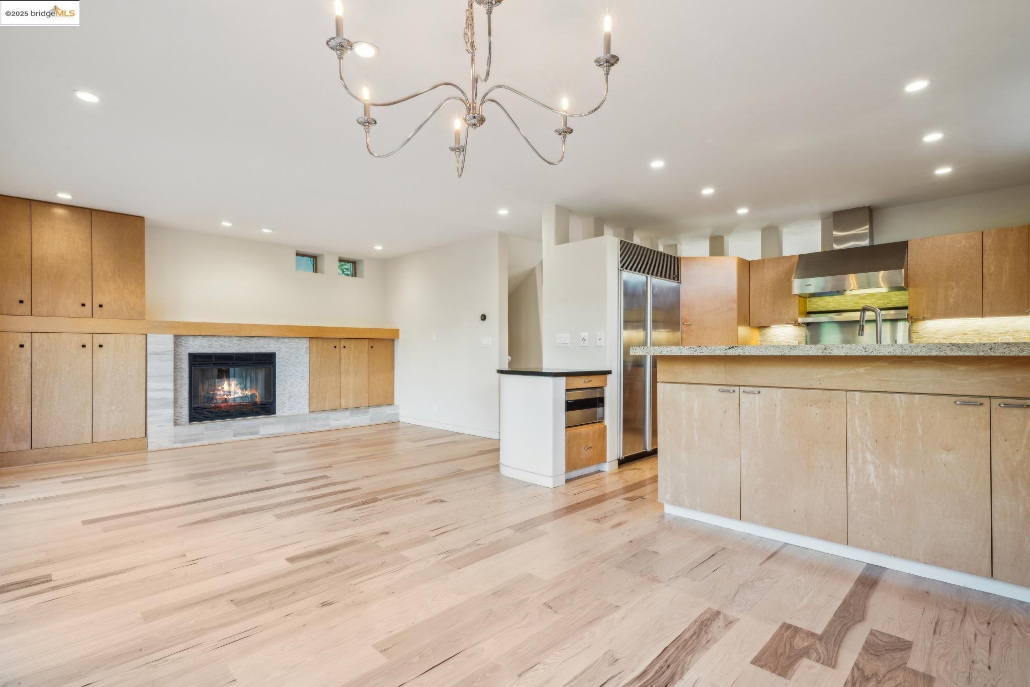 4916 Cochrane Ave.