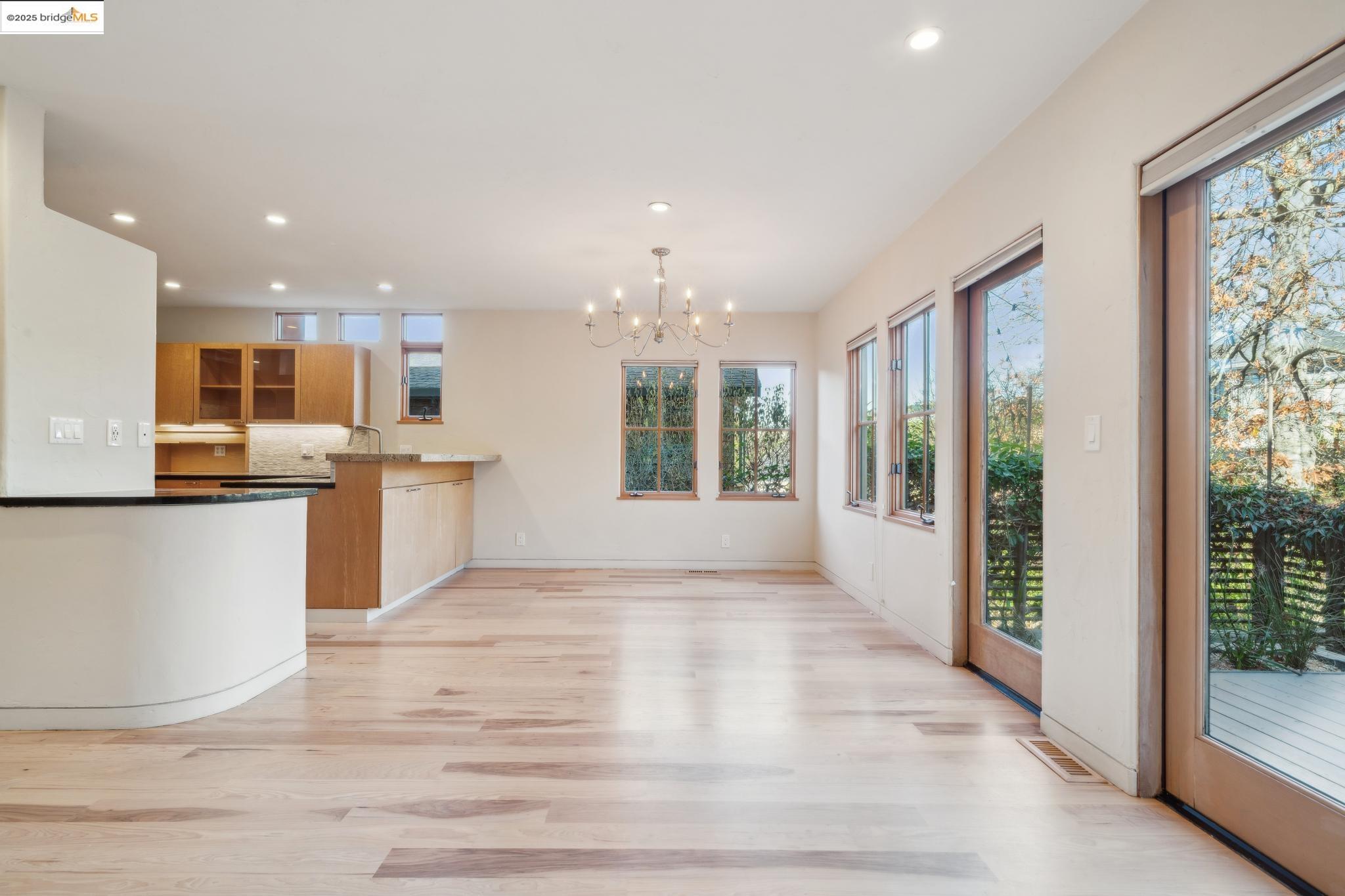 4916 Cochrane Ave.