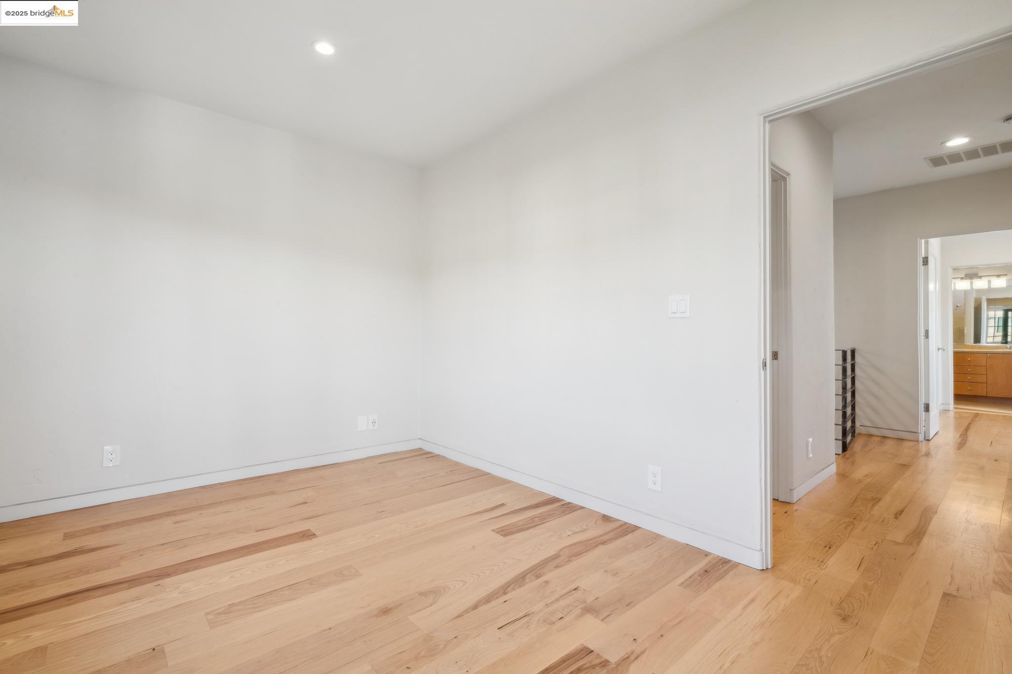 4916 Cochrane Ave.
