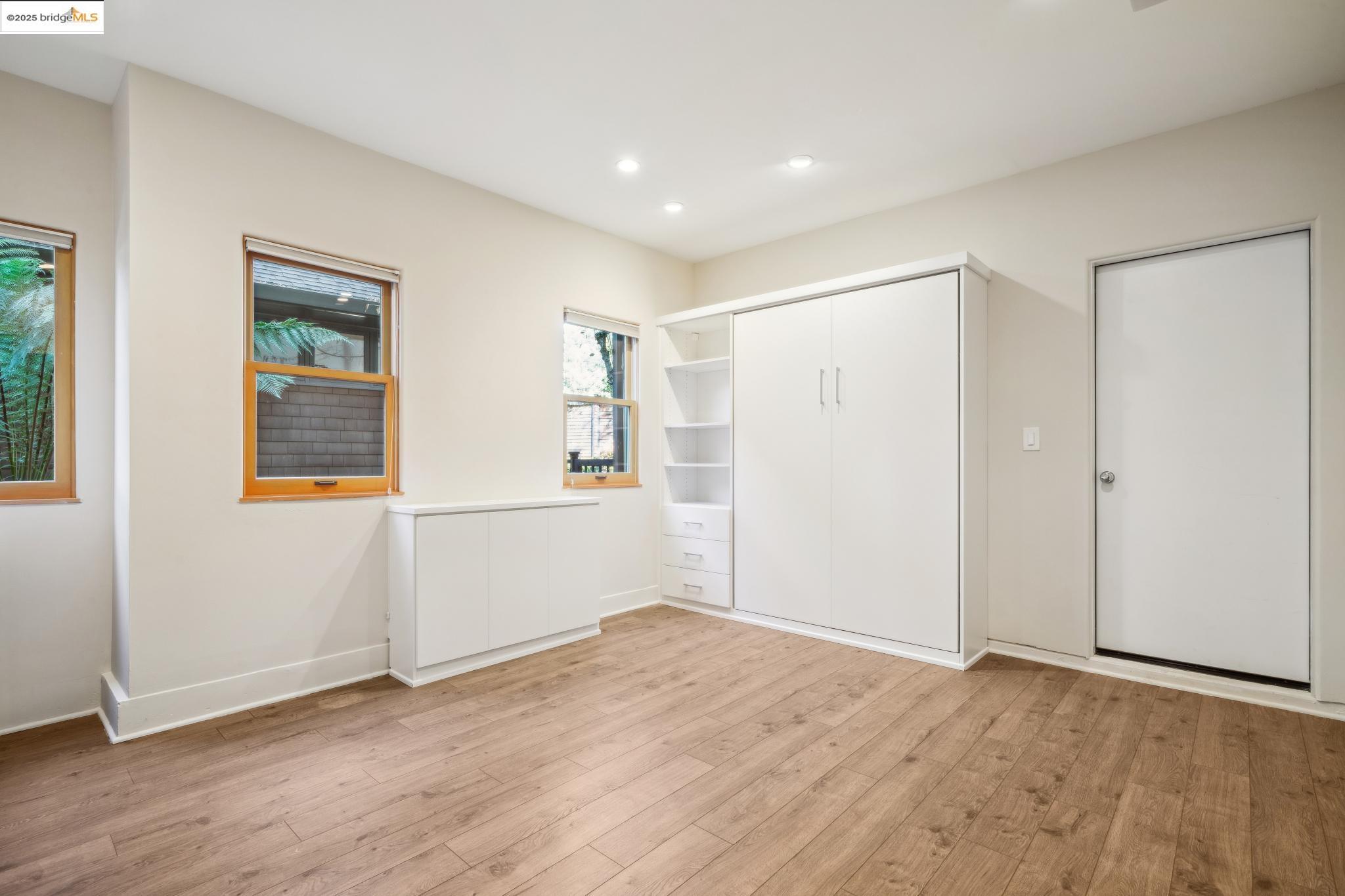 4916 Cochrane Ave.