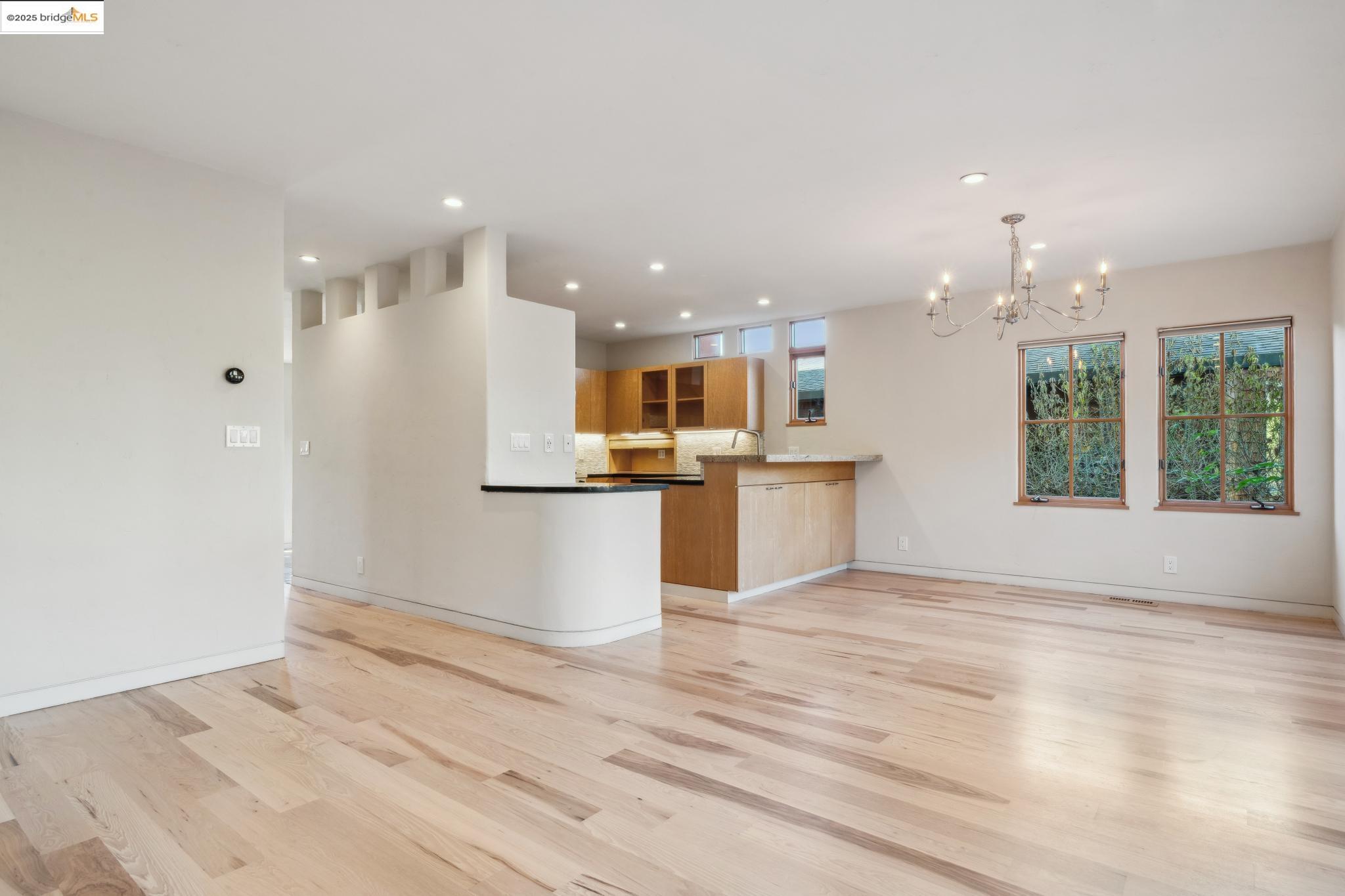 4916 Cochrane Ave.