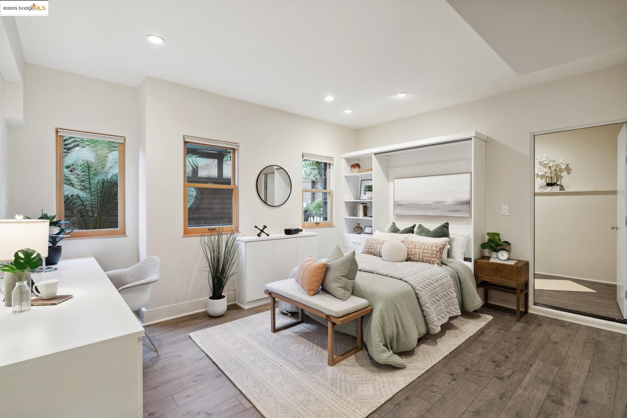 4916 Cochrane Ave.