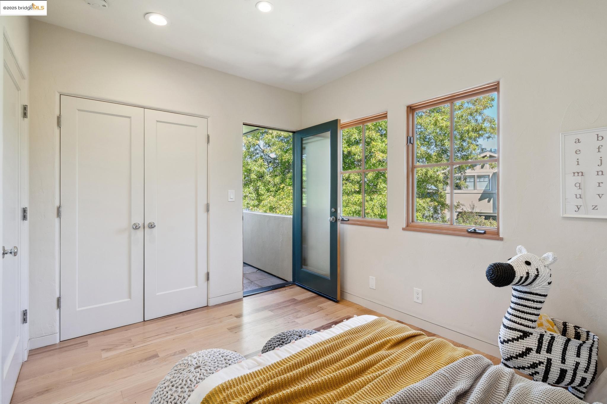 4916 Cochrane Ave.