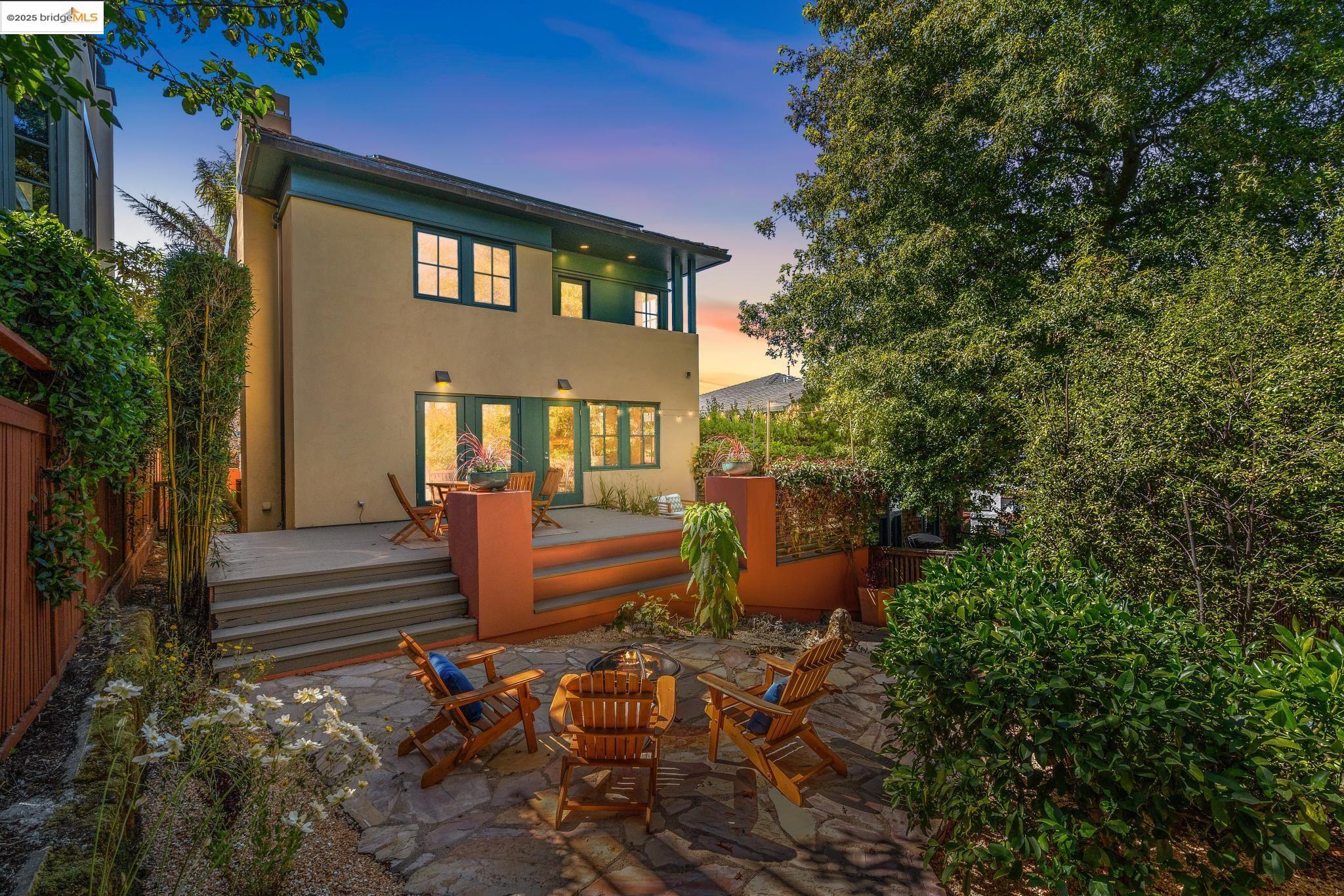 4916 Cochrane Ave.