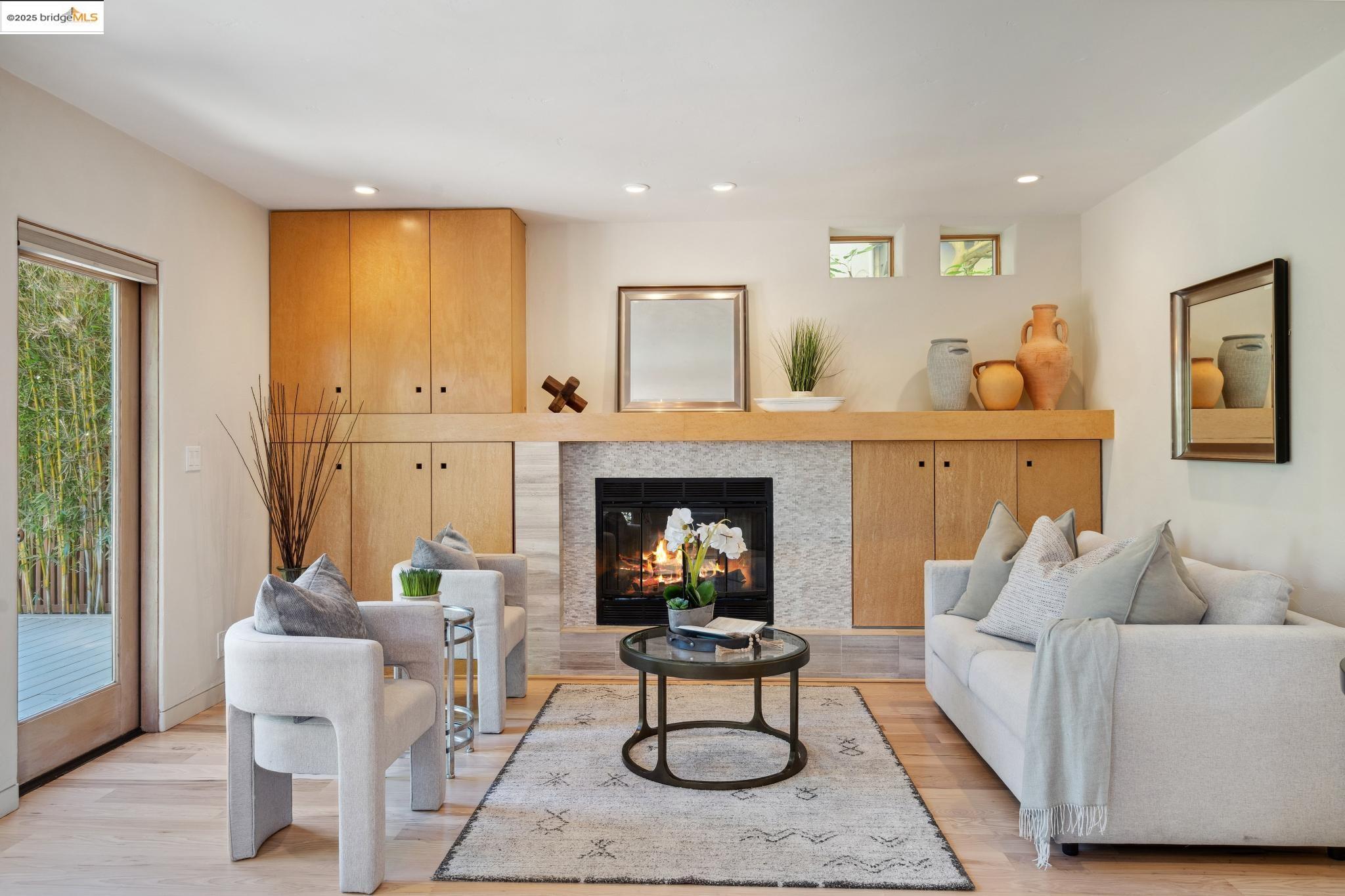 4916 Cochrane Ave.