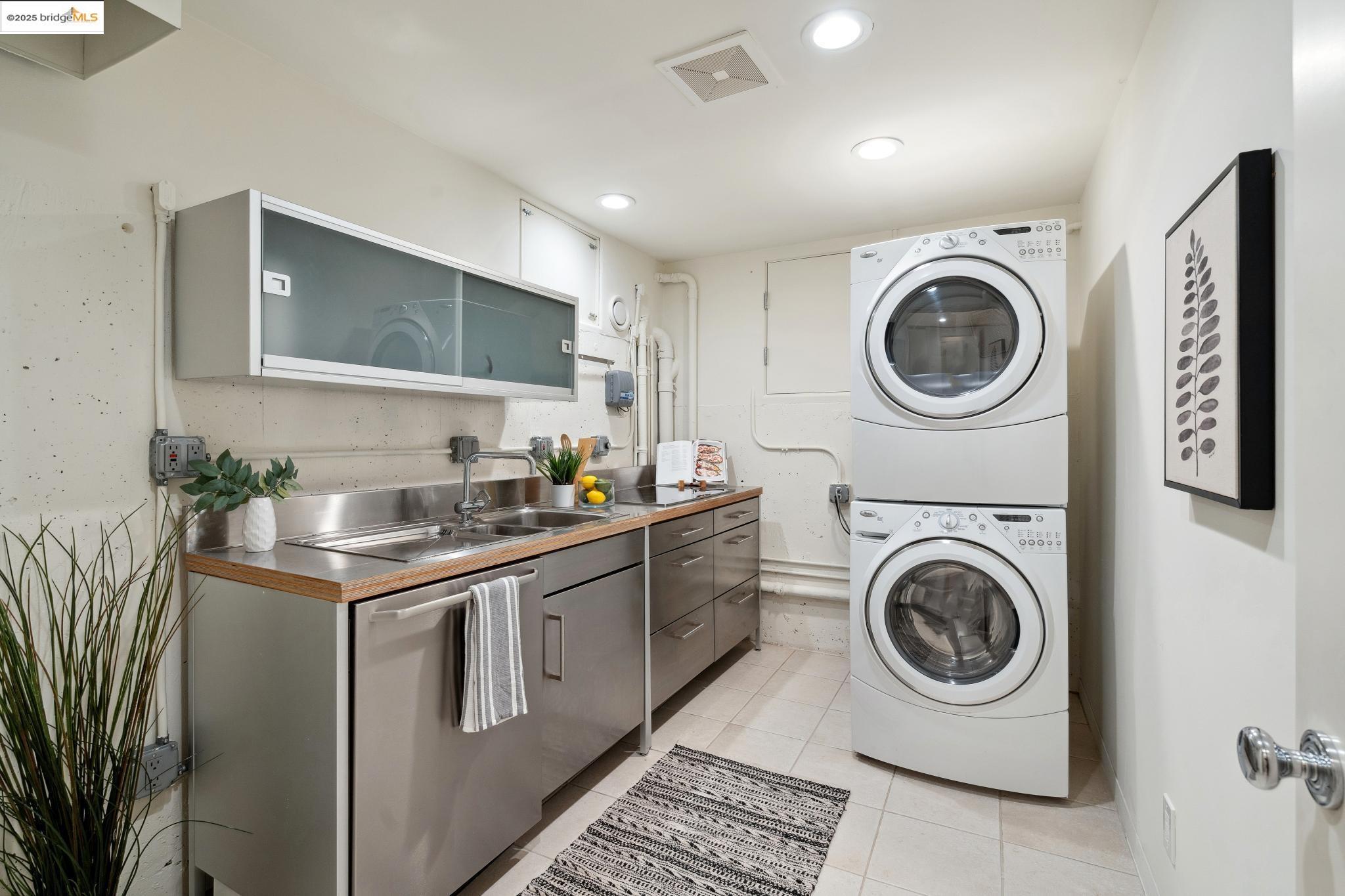 4916 Cochrane Ave.