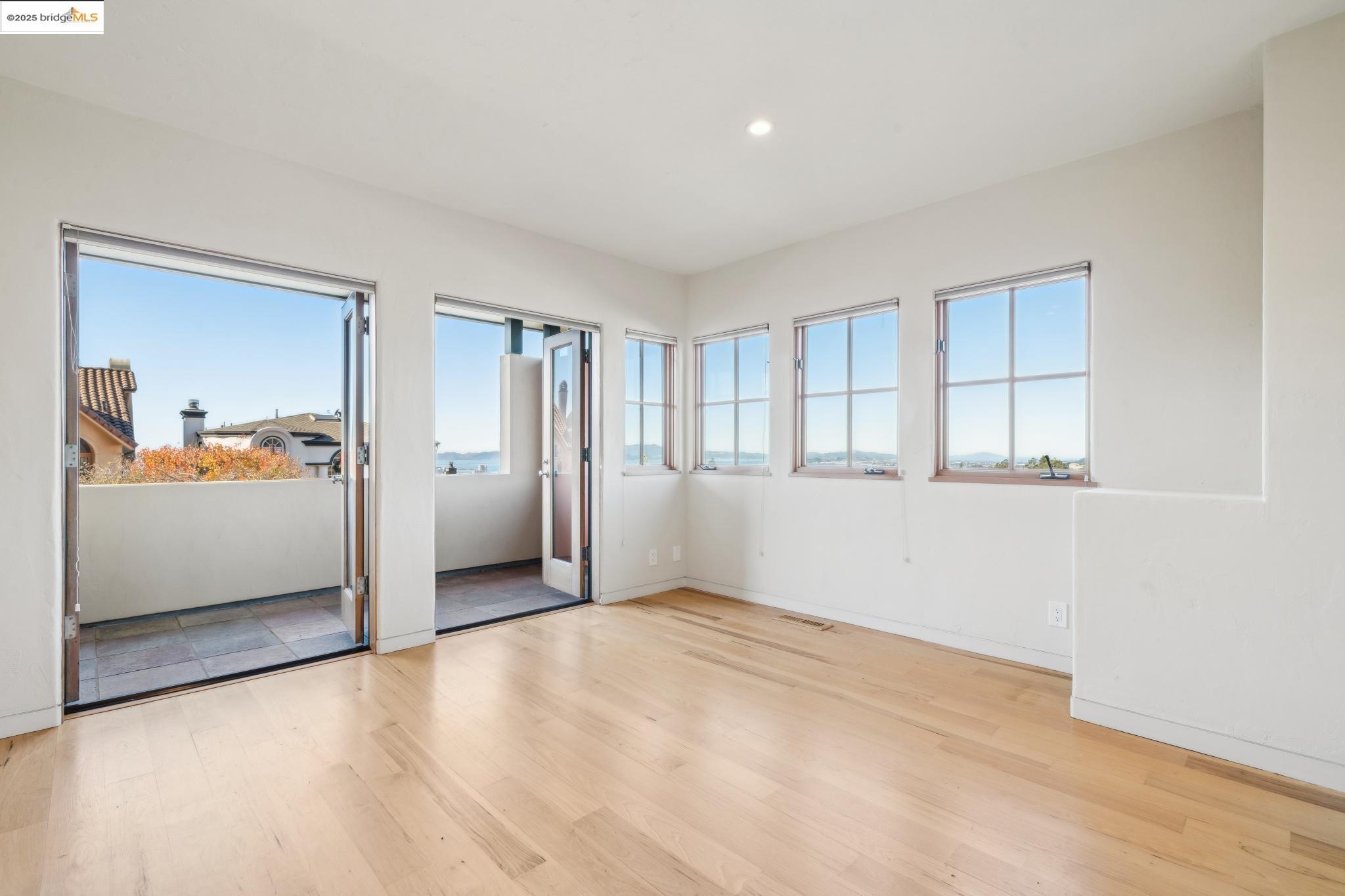 4916 Cochrane Ave.