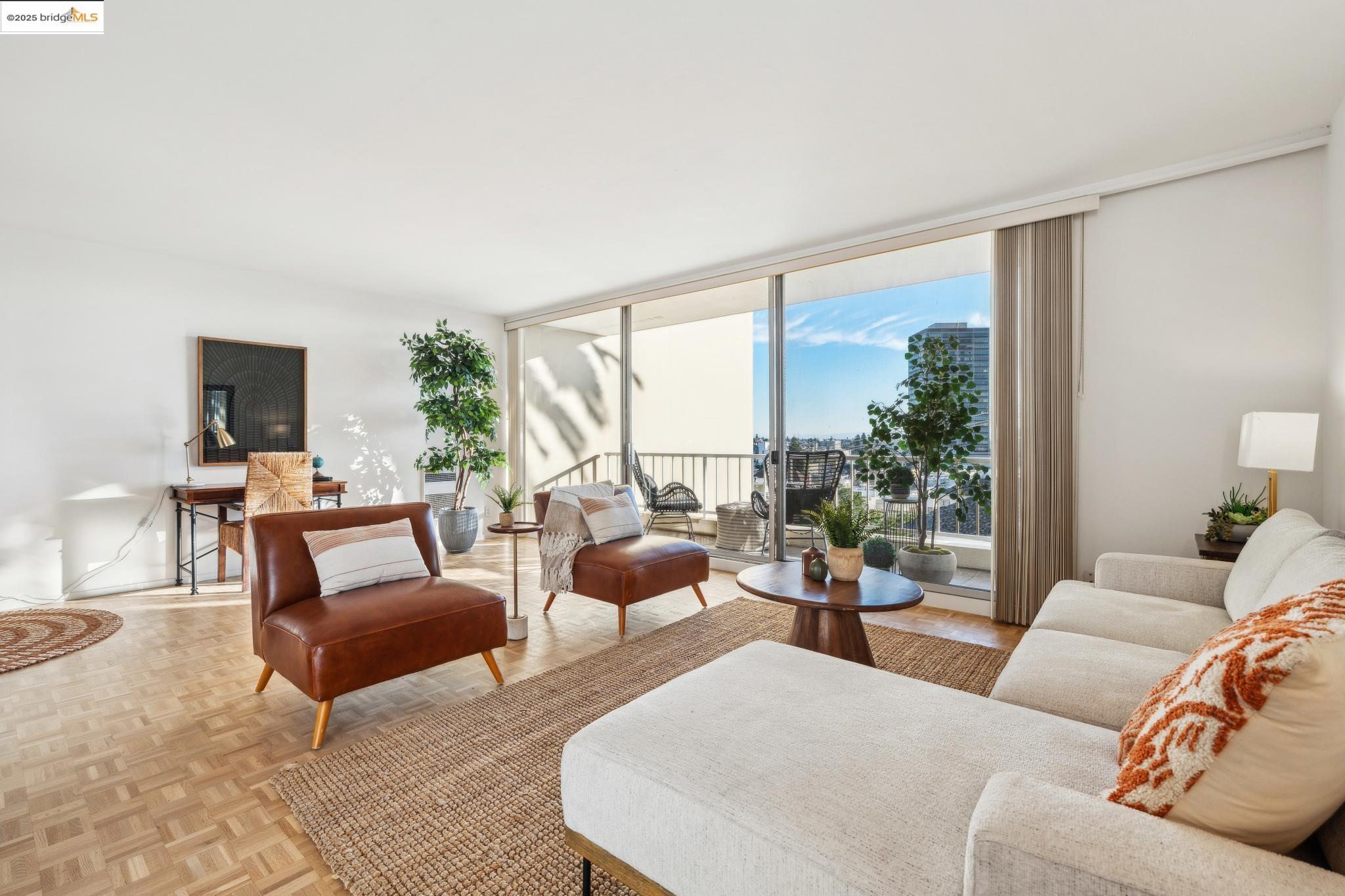 320 Lee Street # 402