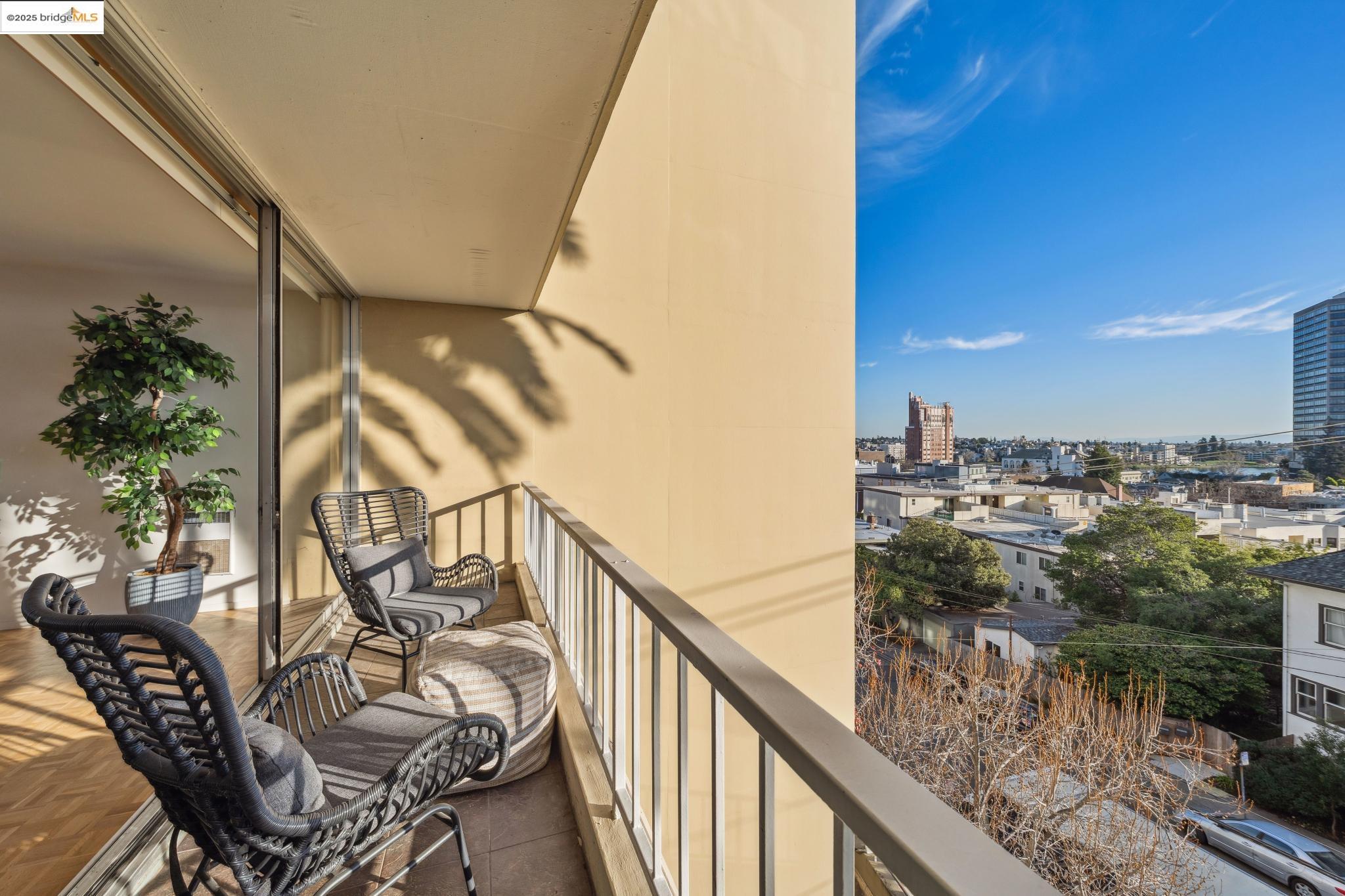 320 Lee Street # 402