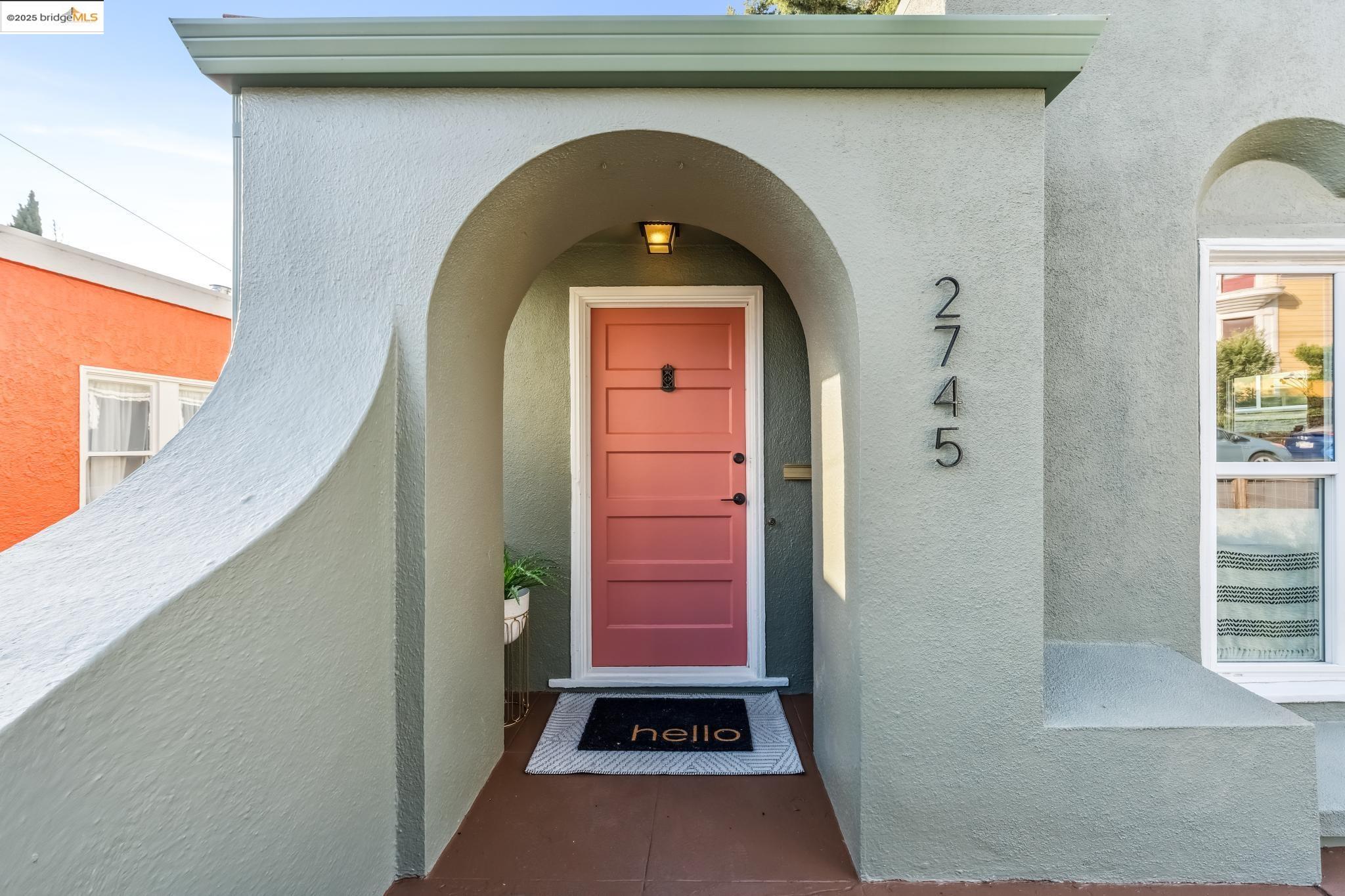 2745 Grande Vista Ave