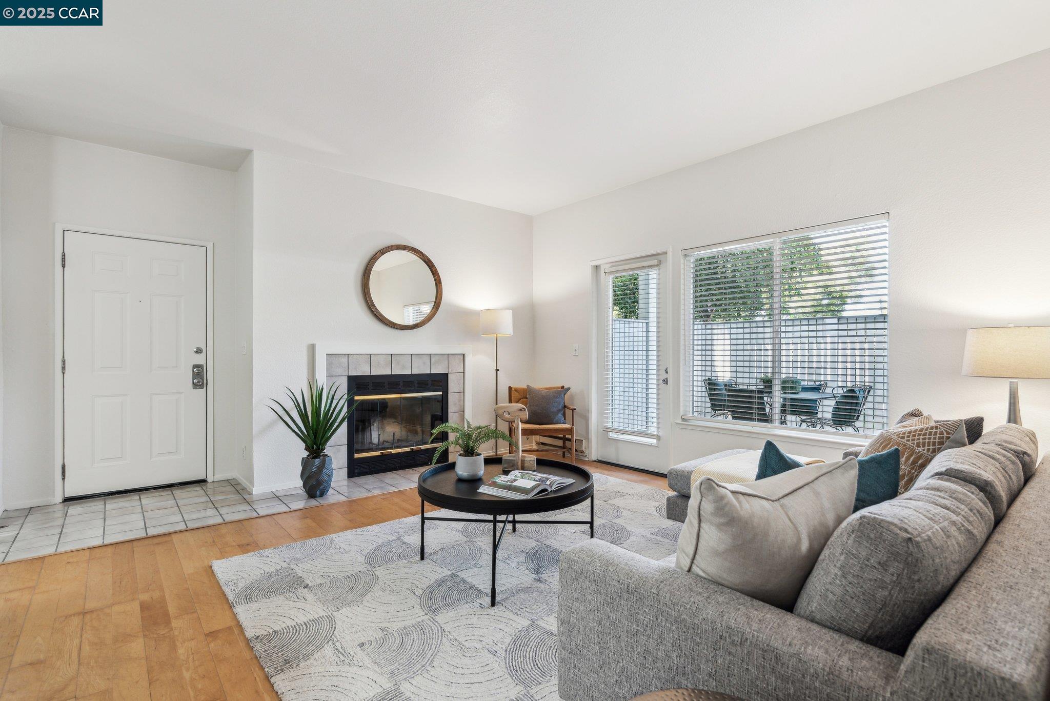 159 Bayside Ct, Richmond