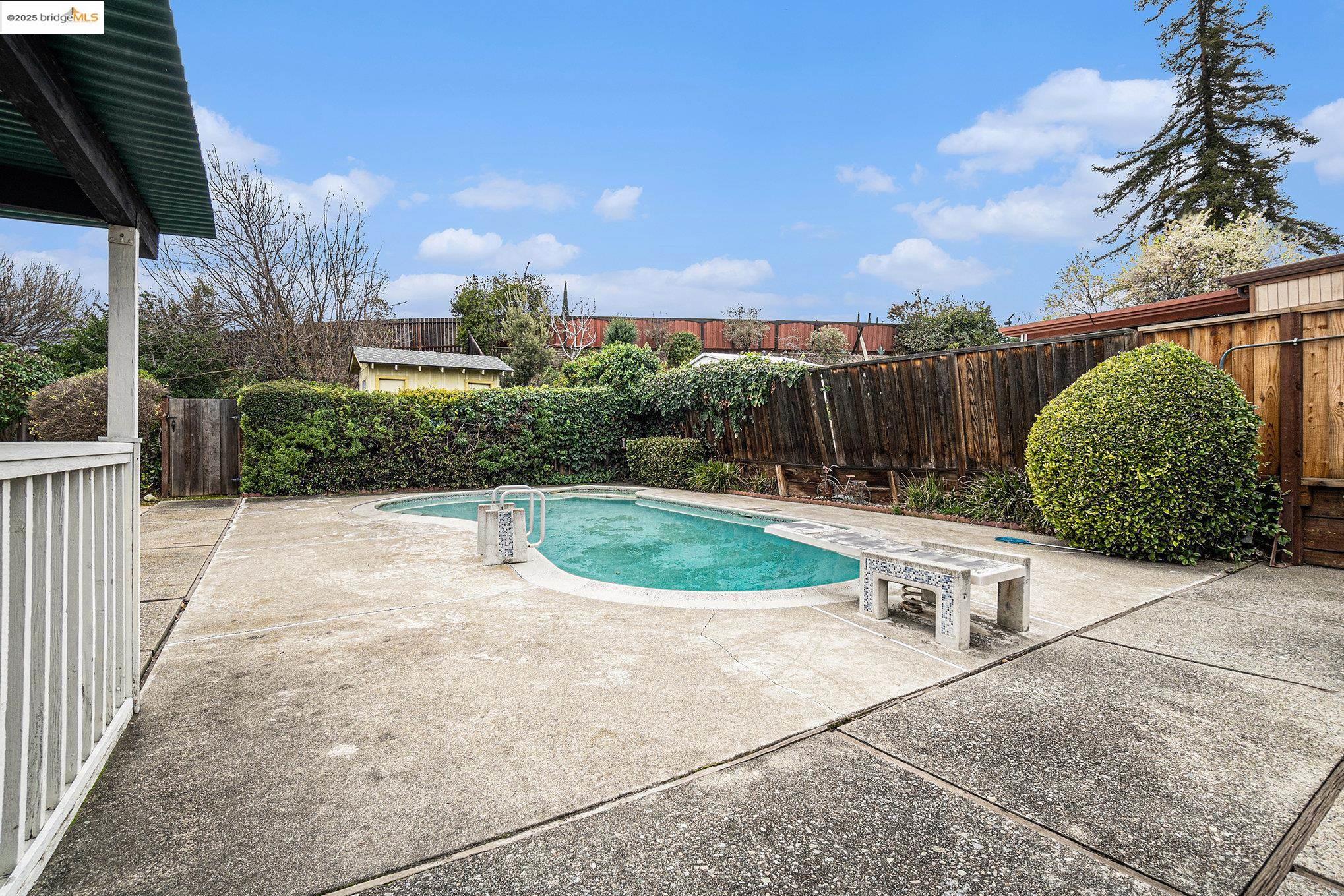 1111 San Jose Dr, Antioch