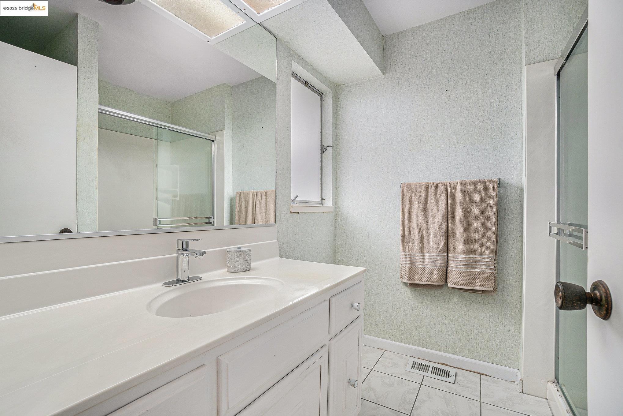 1111 San Jose Dr, Antioch