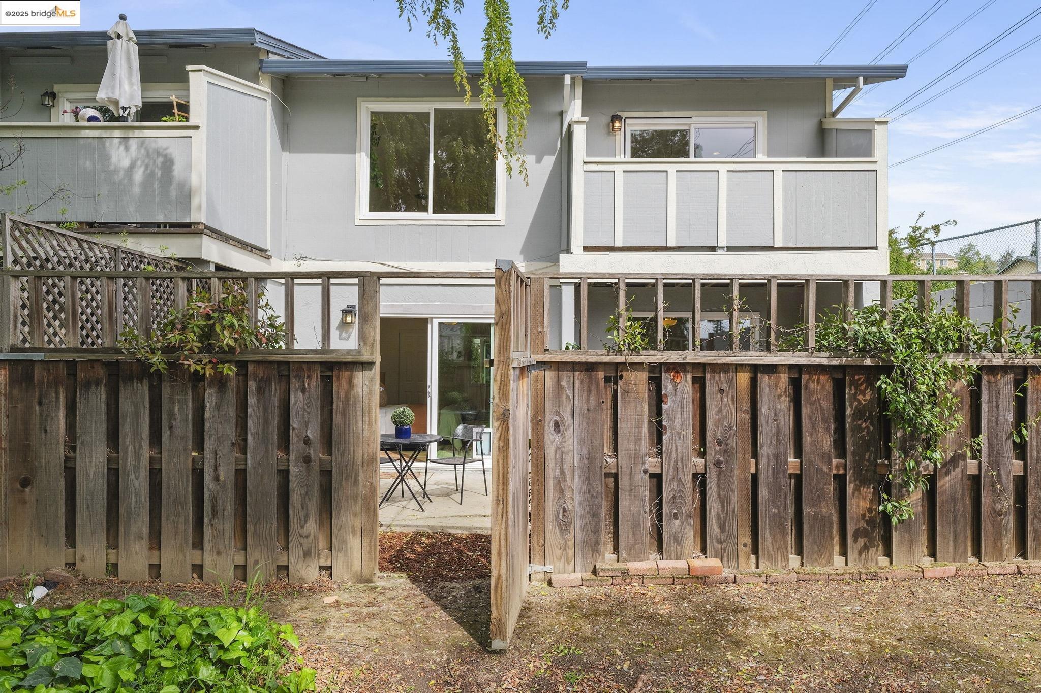 158 Holiday Hills Dr