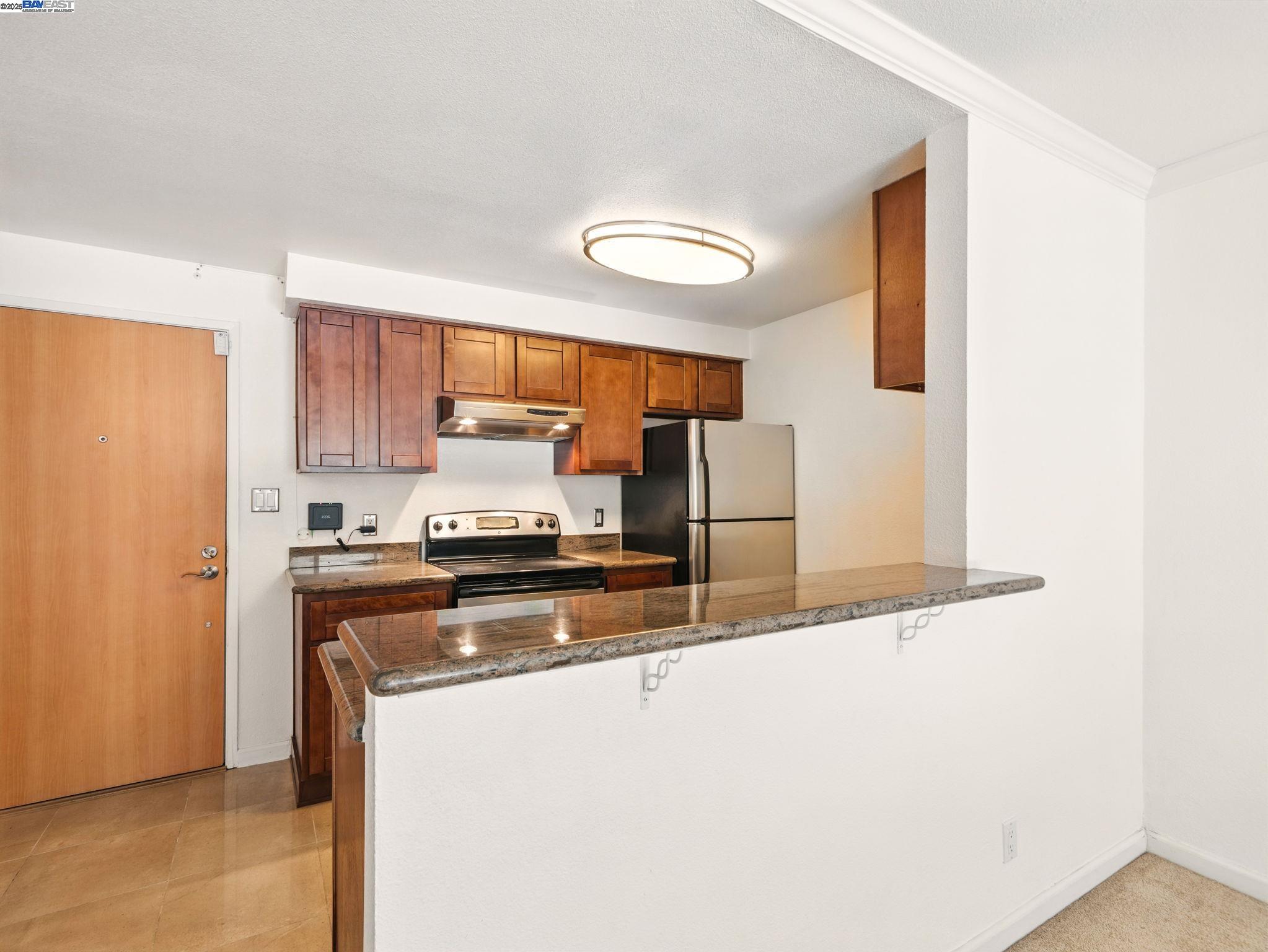 77 Fairmount Ave # 114, Oakland Unit: 114