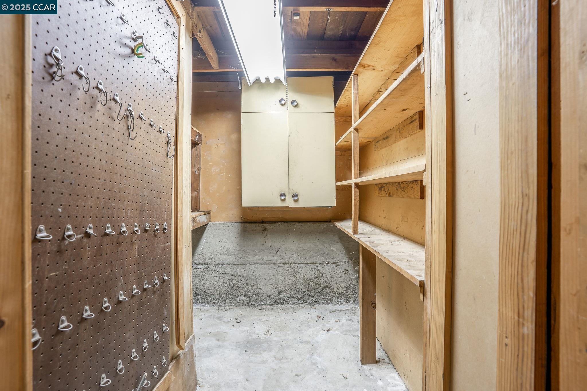 3325 Brentwood Ave