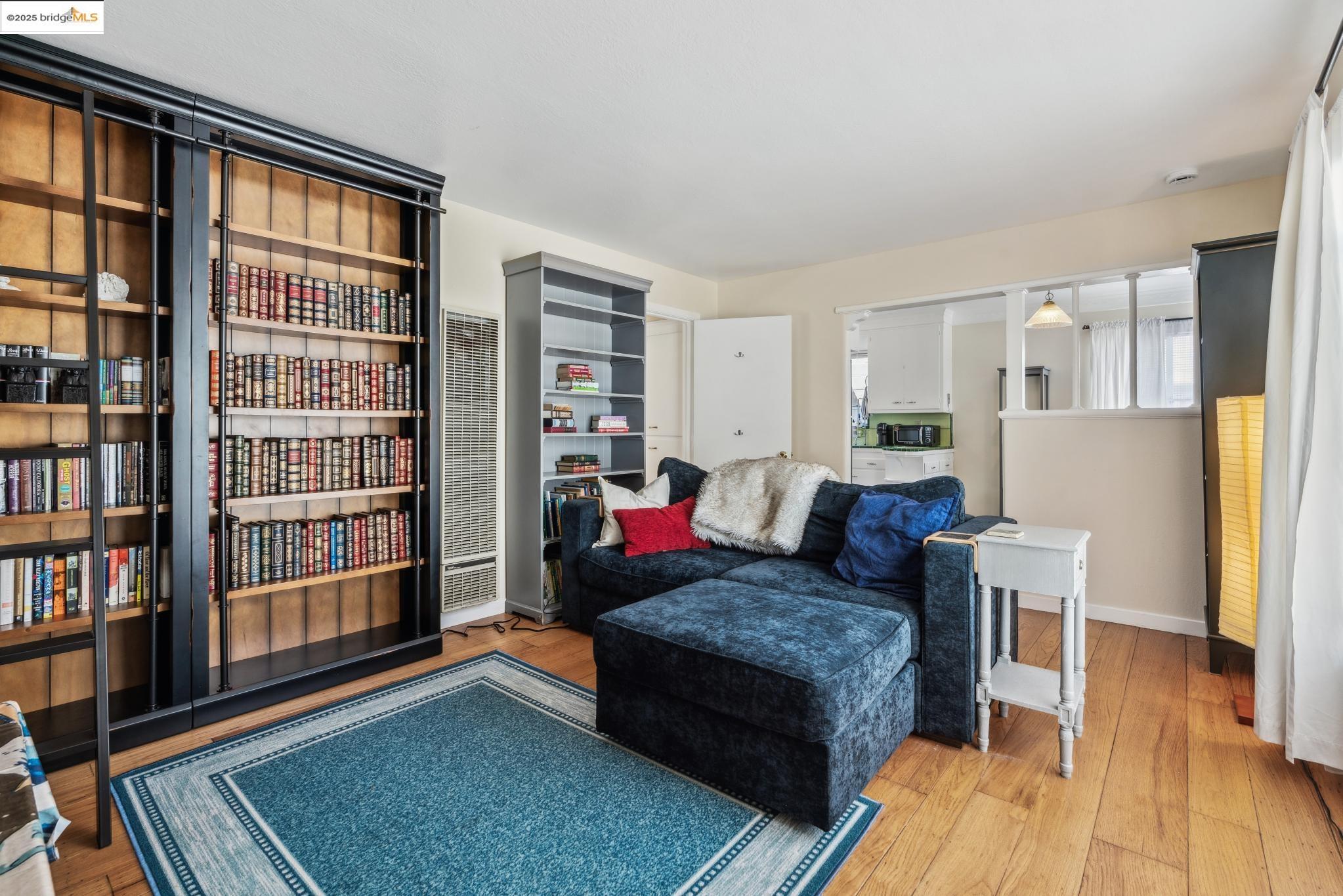 688 Alcatraz Ave