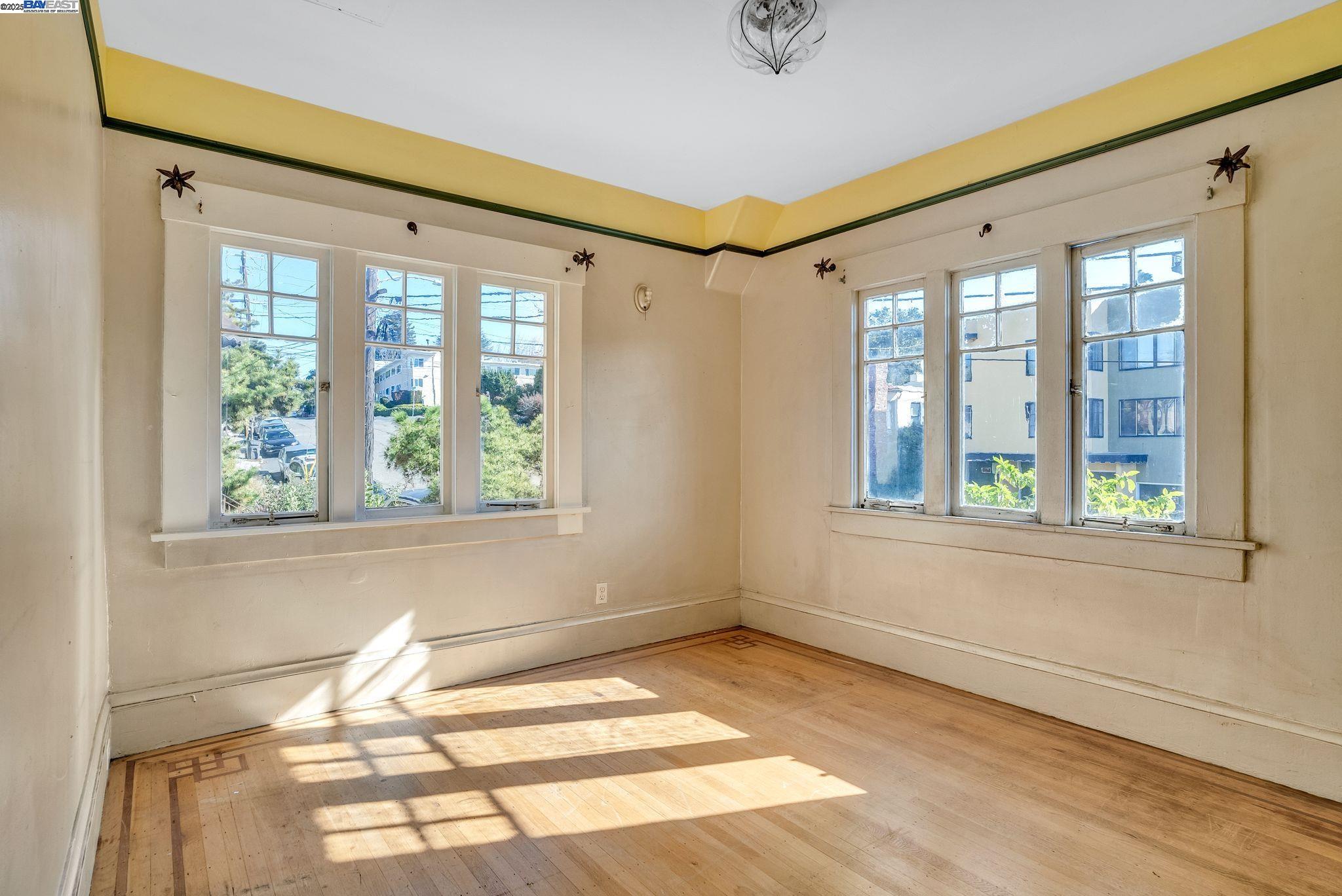 225-227 Orange Street