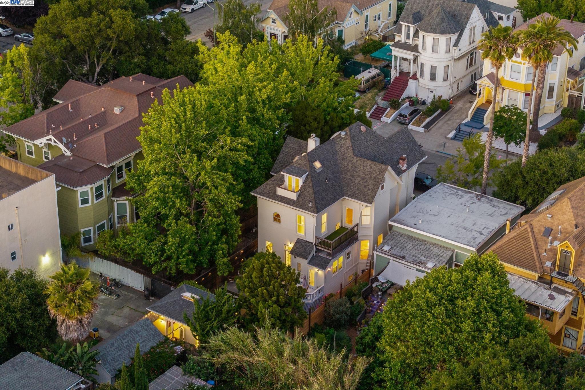 1709 Myrtle St, Oakland