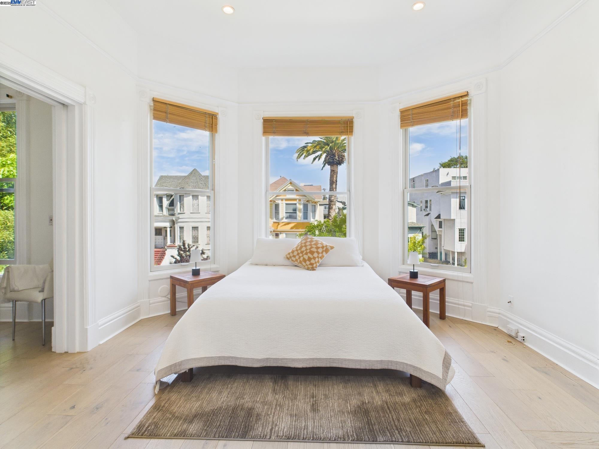 1709 Myrtle St, Oakland