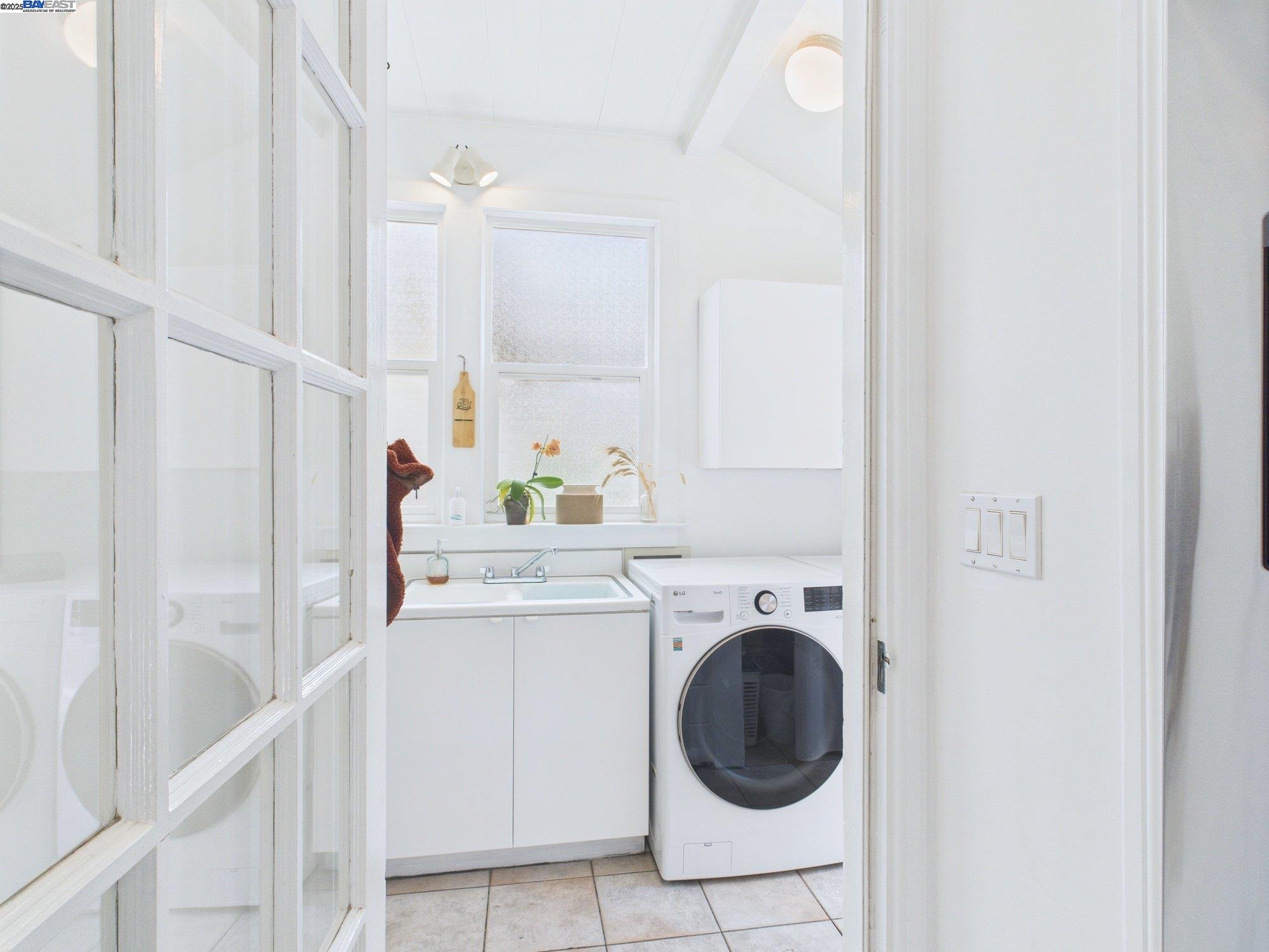 1709 Myrtle St, Oakland