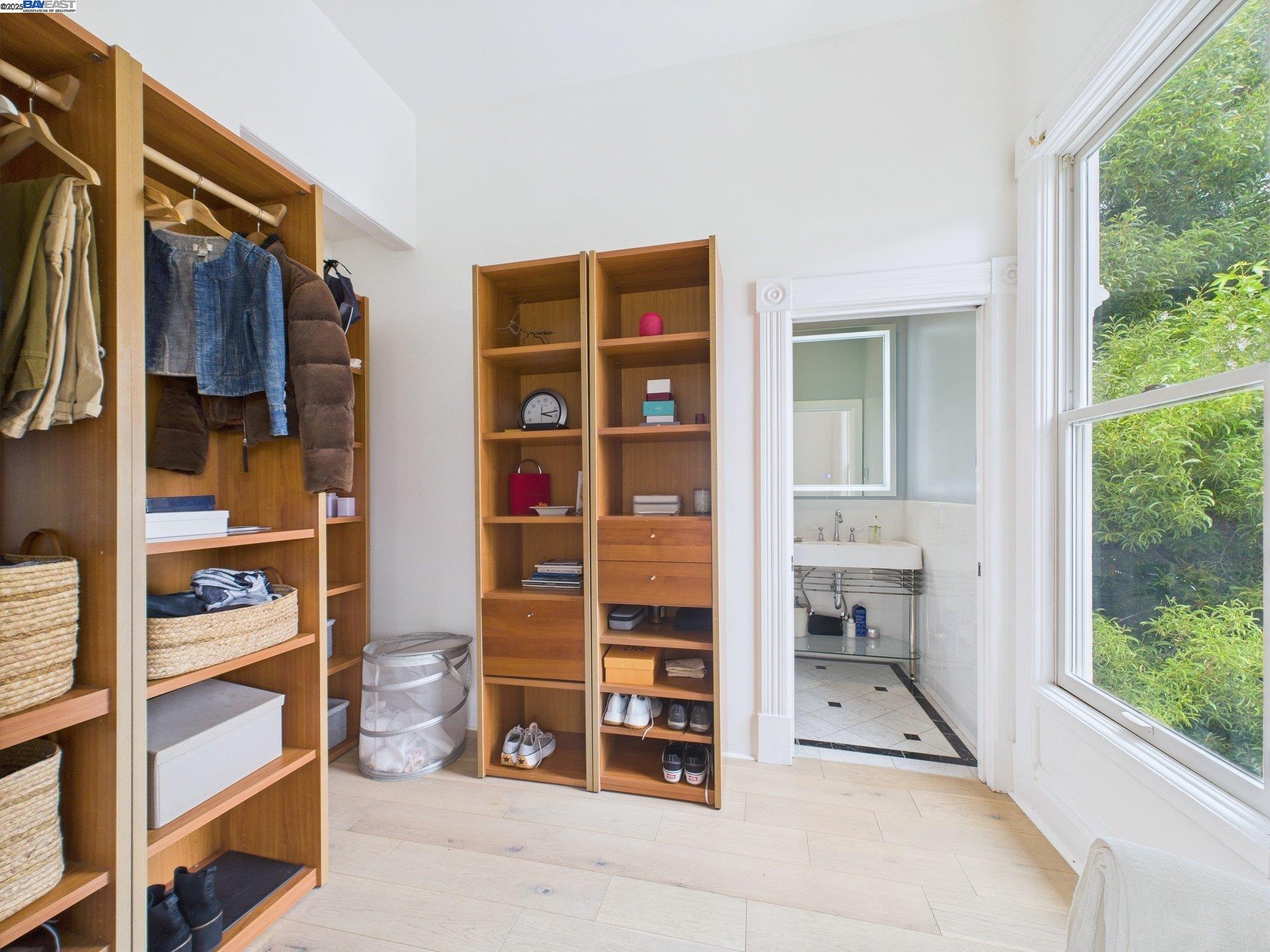 1709 Myrtle St, Oakland