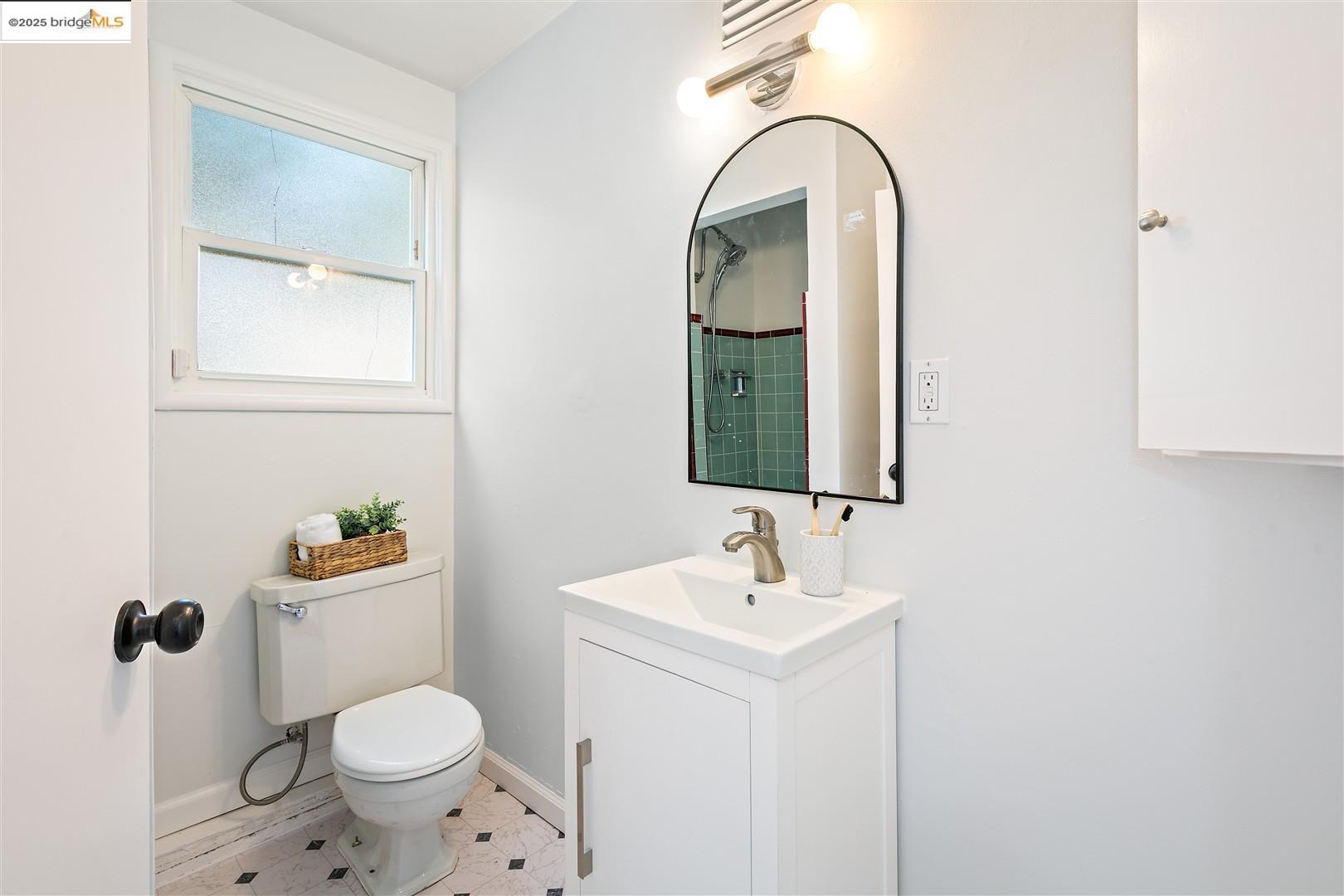 1009 Richmond st, El Cerrito
