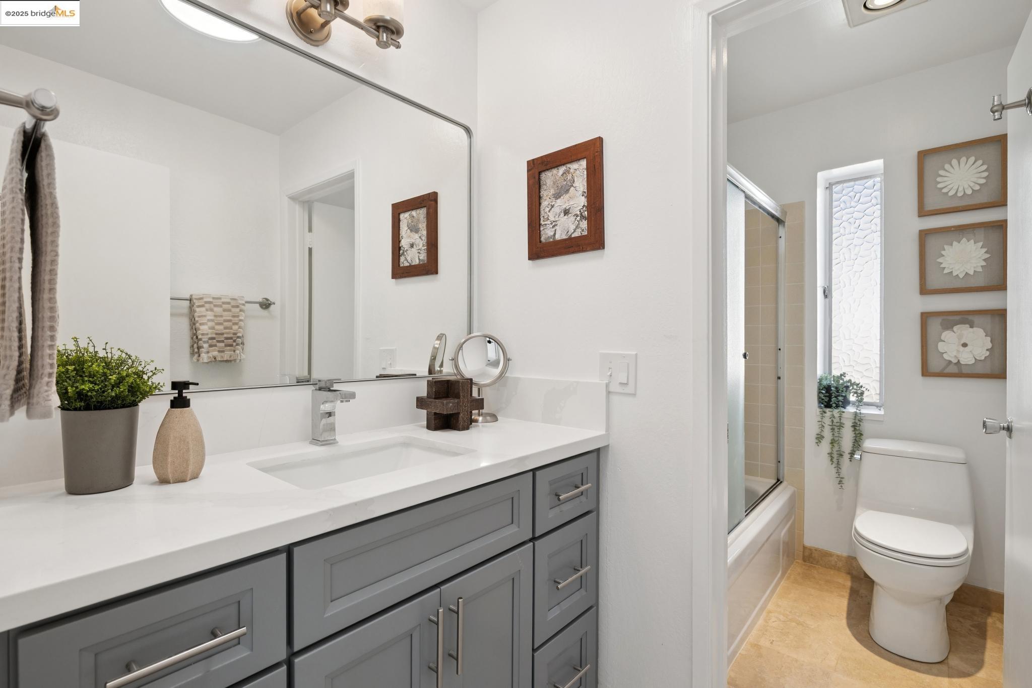385 Jayne Ave # 401, Oakland Unit: 401