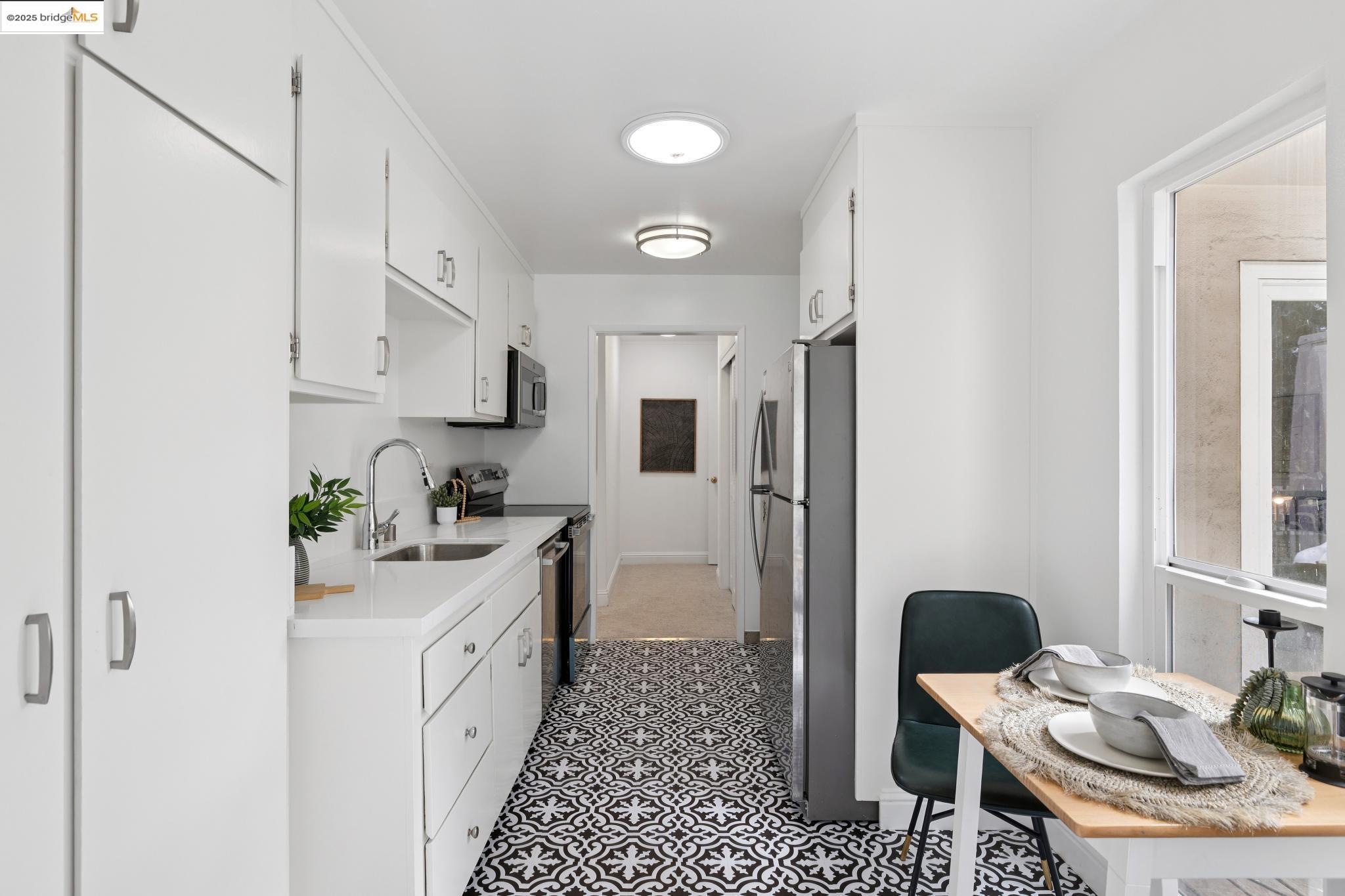 385 Jayne Ave # 401, Oakland Unit: 401