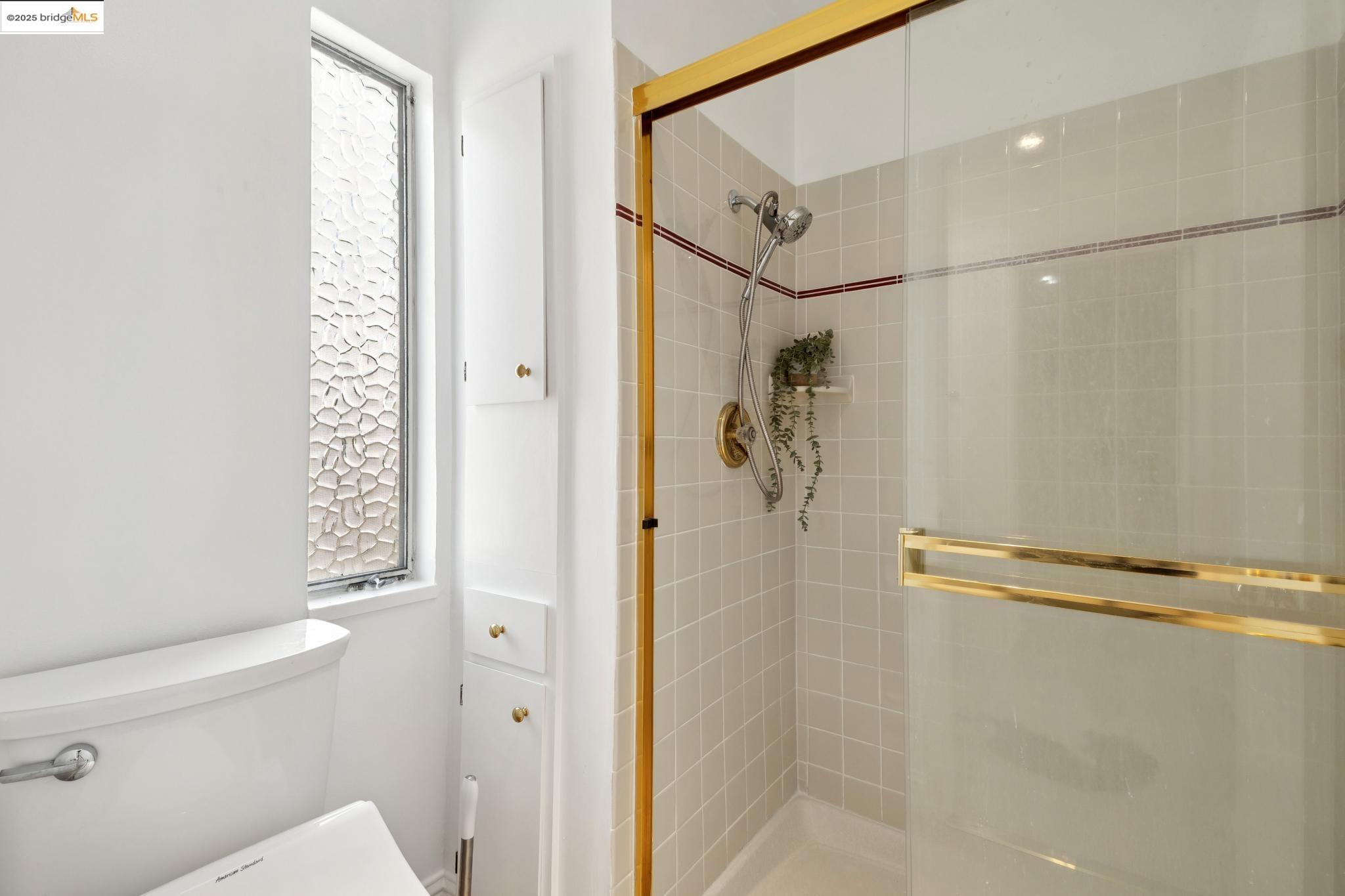 385 Jayne Ave # 401, Oakland Unit: 401
