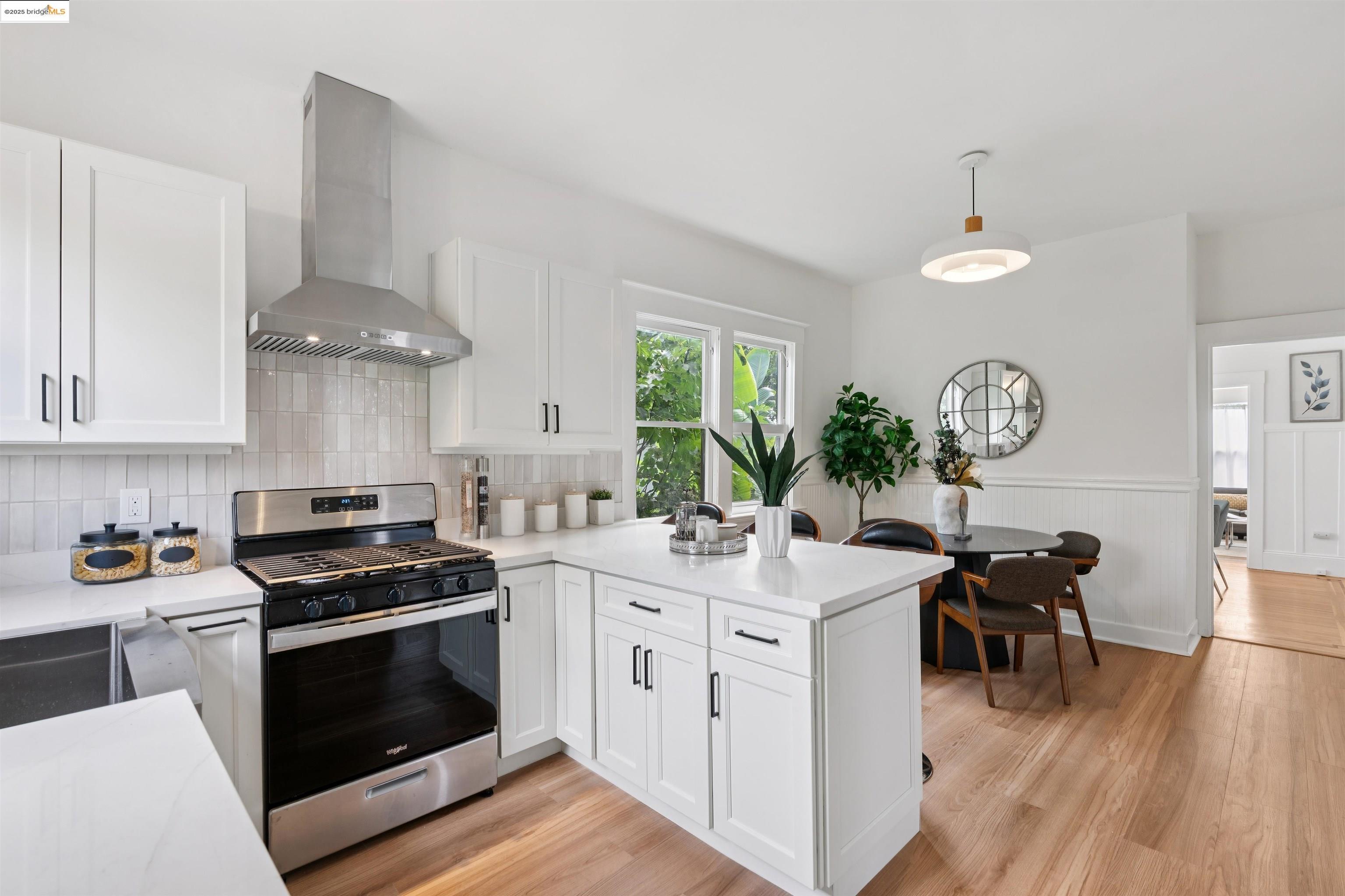 686 41St St, Oakland